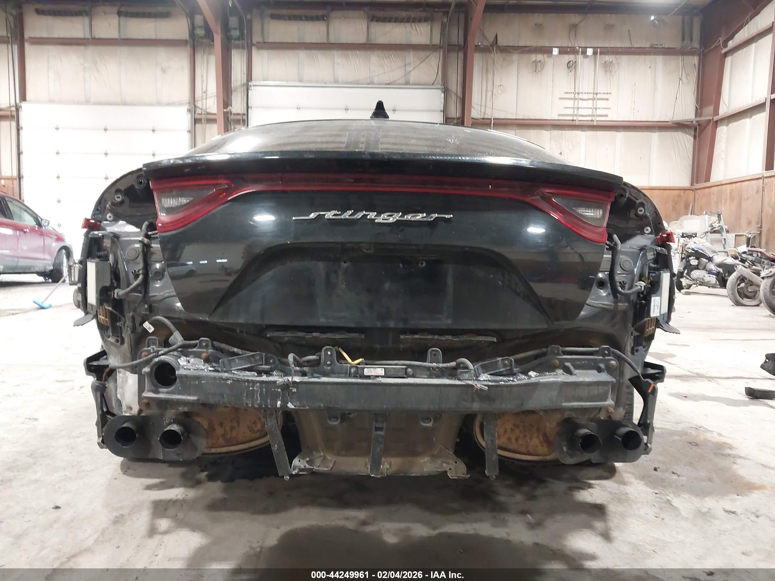 KIA STINGER image 6