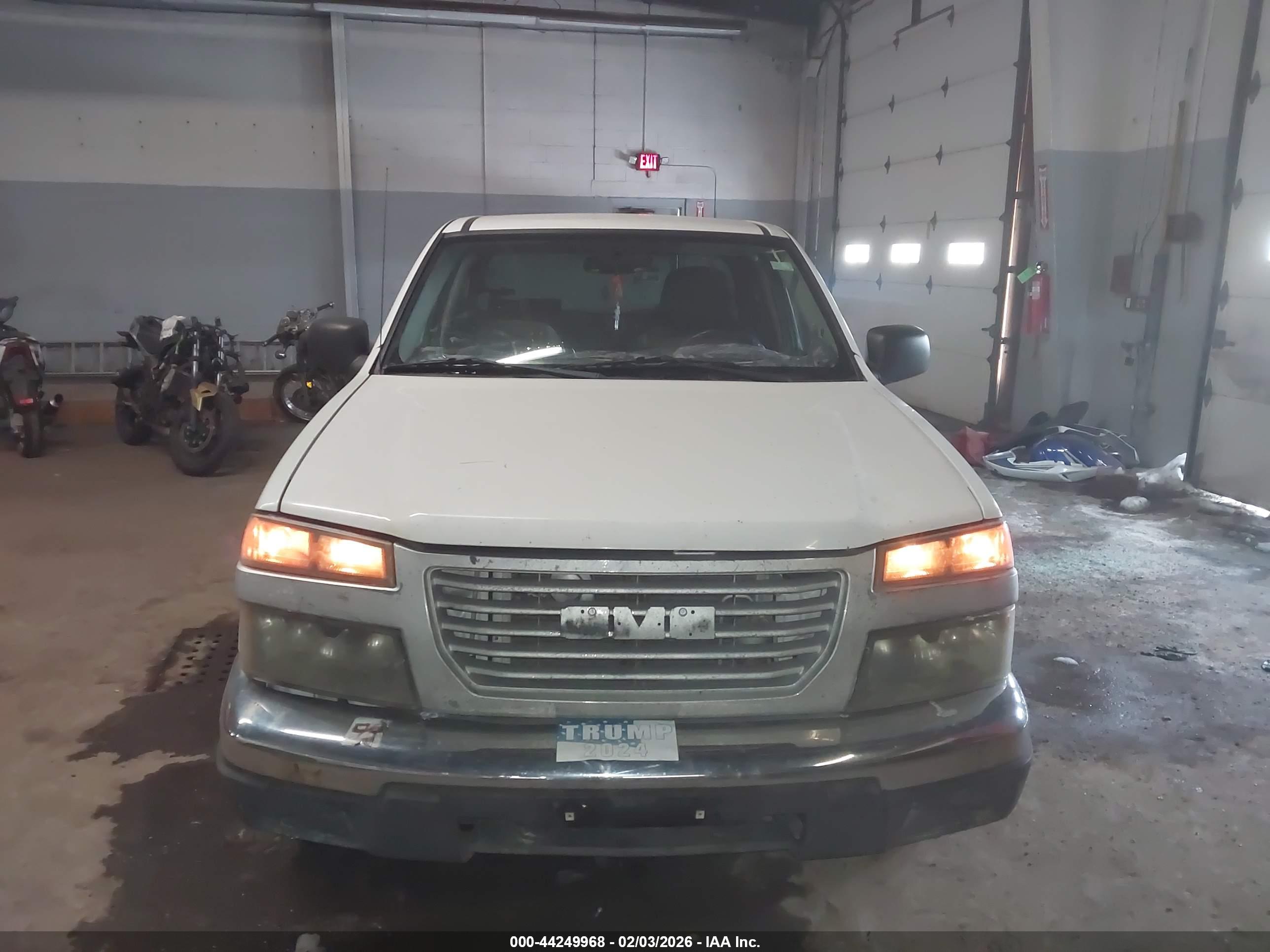 GMC CANYON image 6