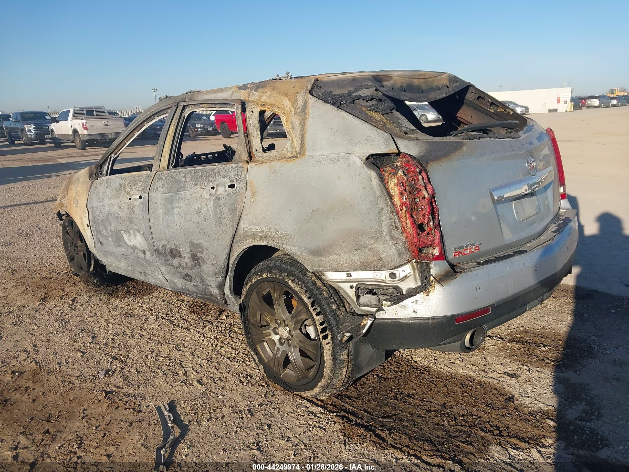 CADILLAC SRX image 3