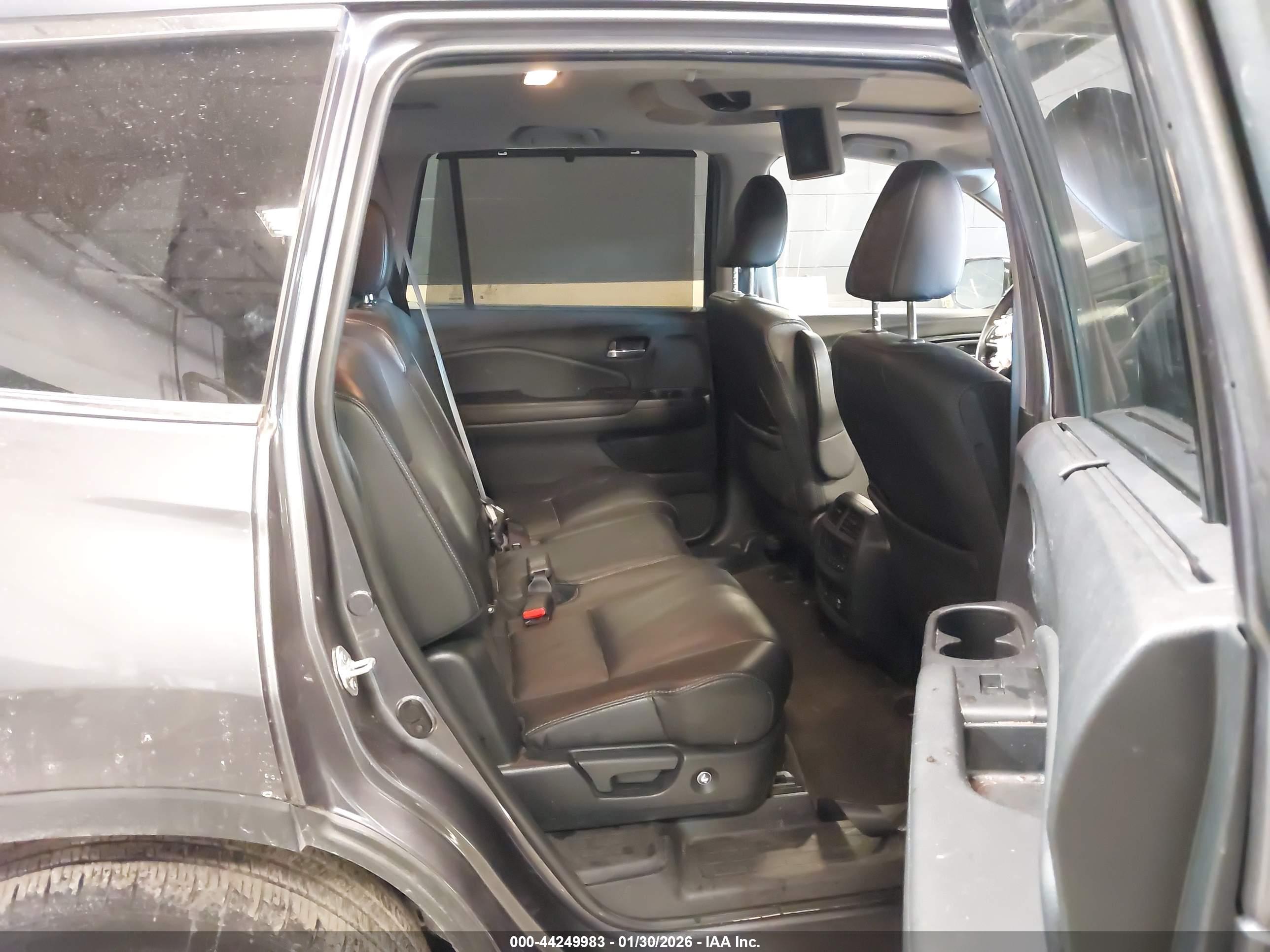 HONDA PILOT image 8