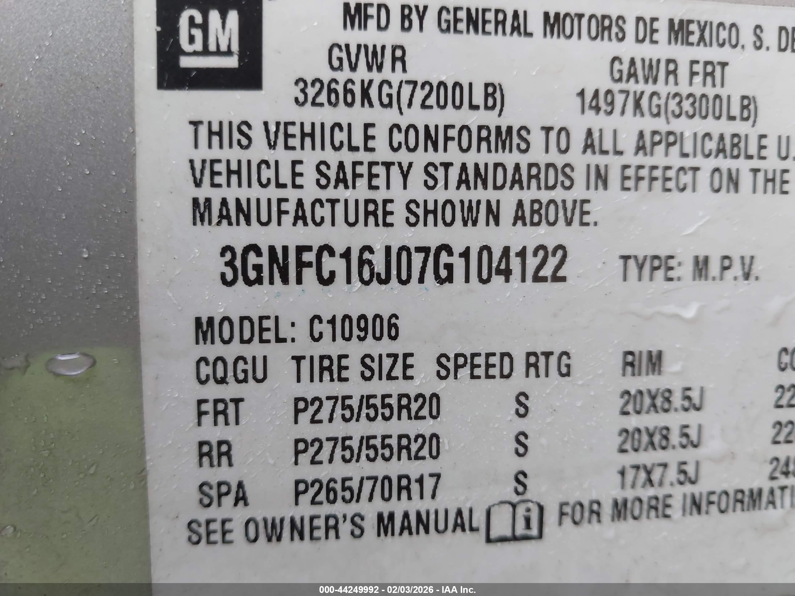 CHEVROLET SUBURBAN image 9