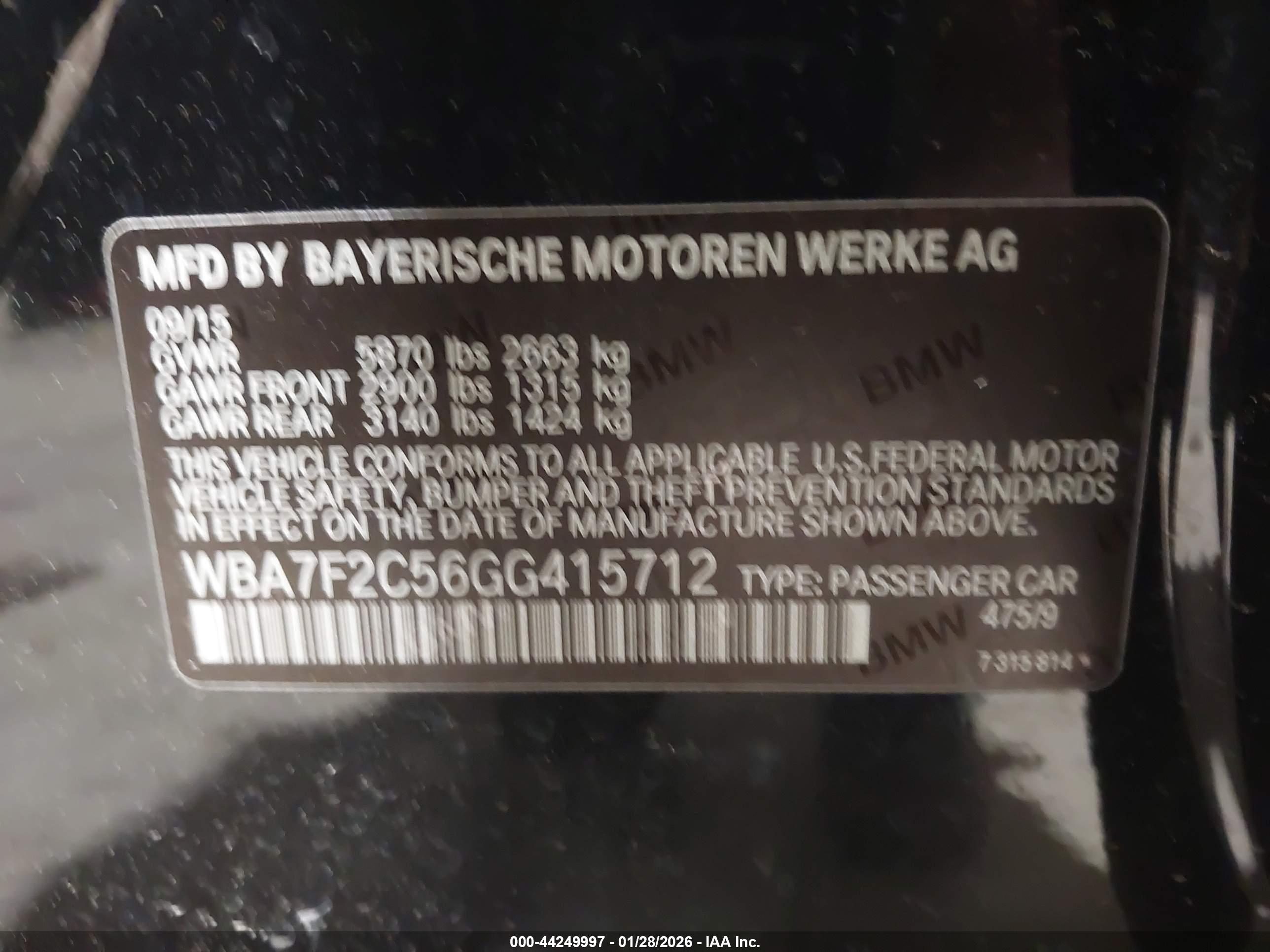 BMW 750I image 9