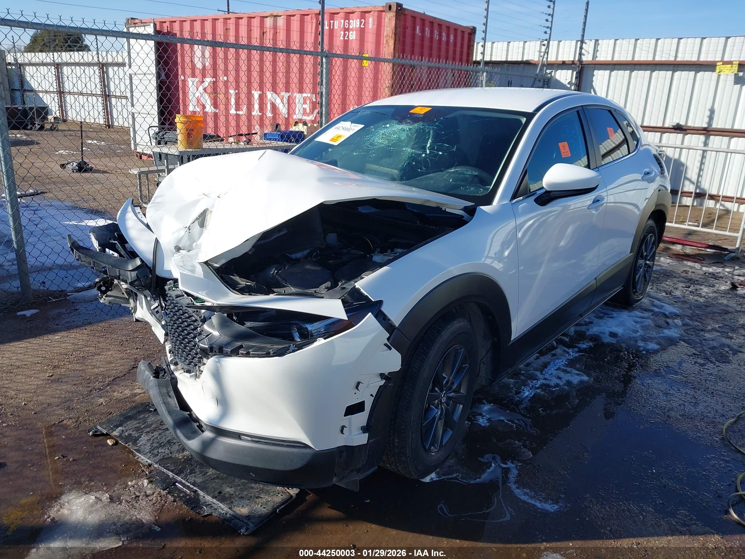 MAZDA CX-30 image 2