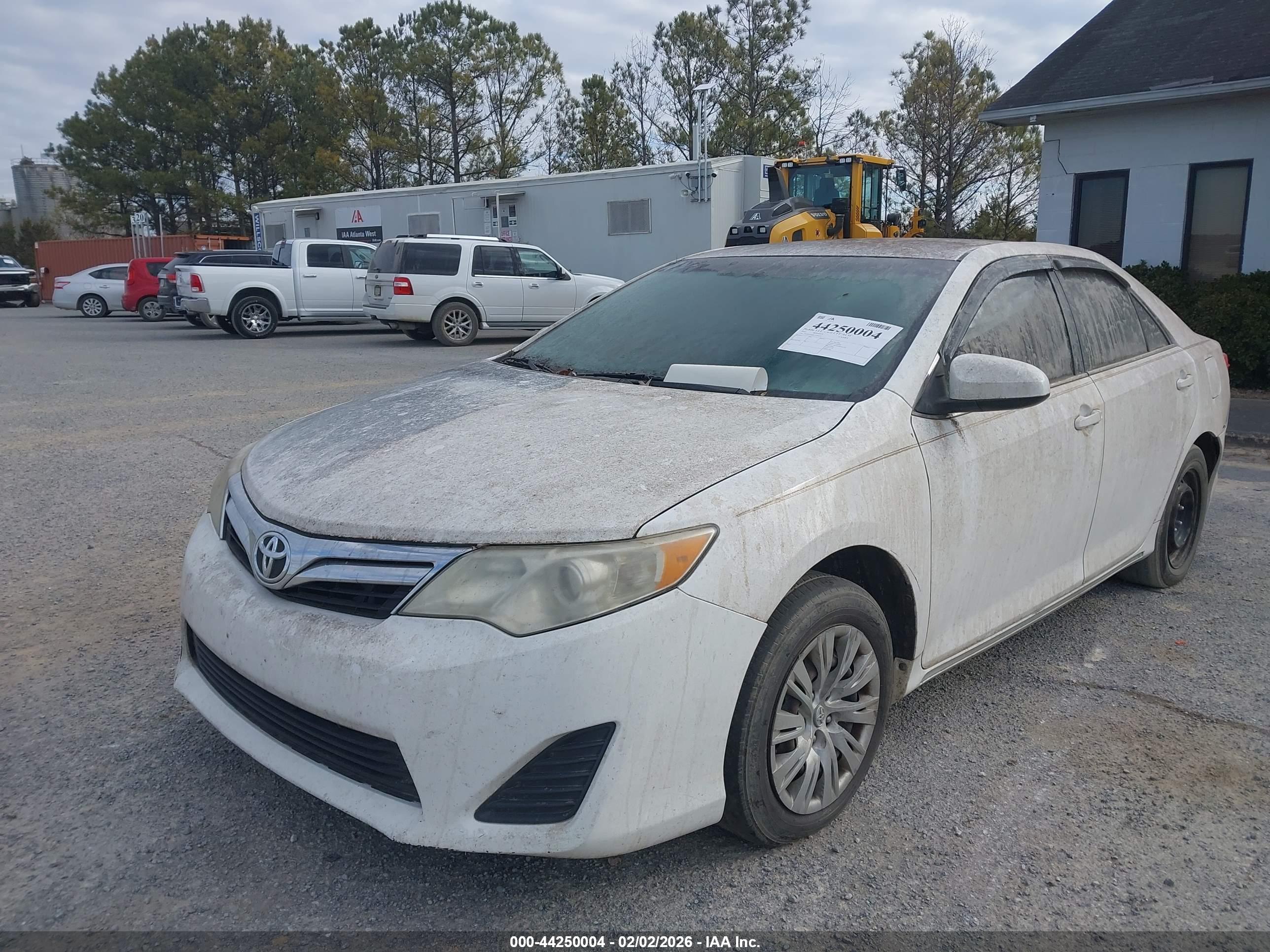 TOYOTA CAMRY image 6