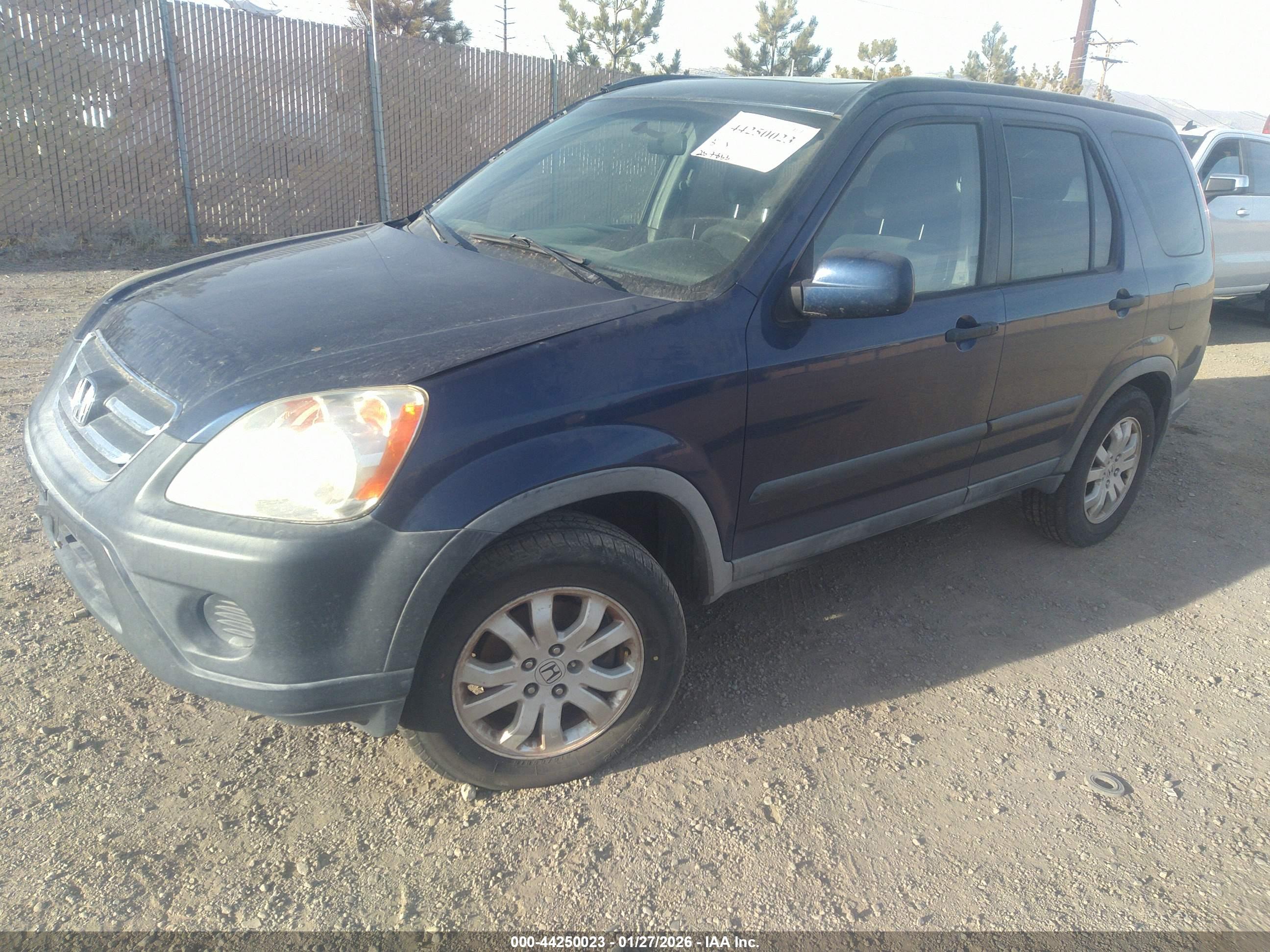 HONDA CR-V image 2