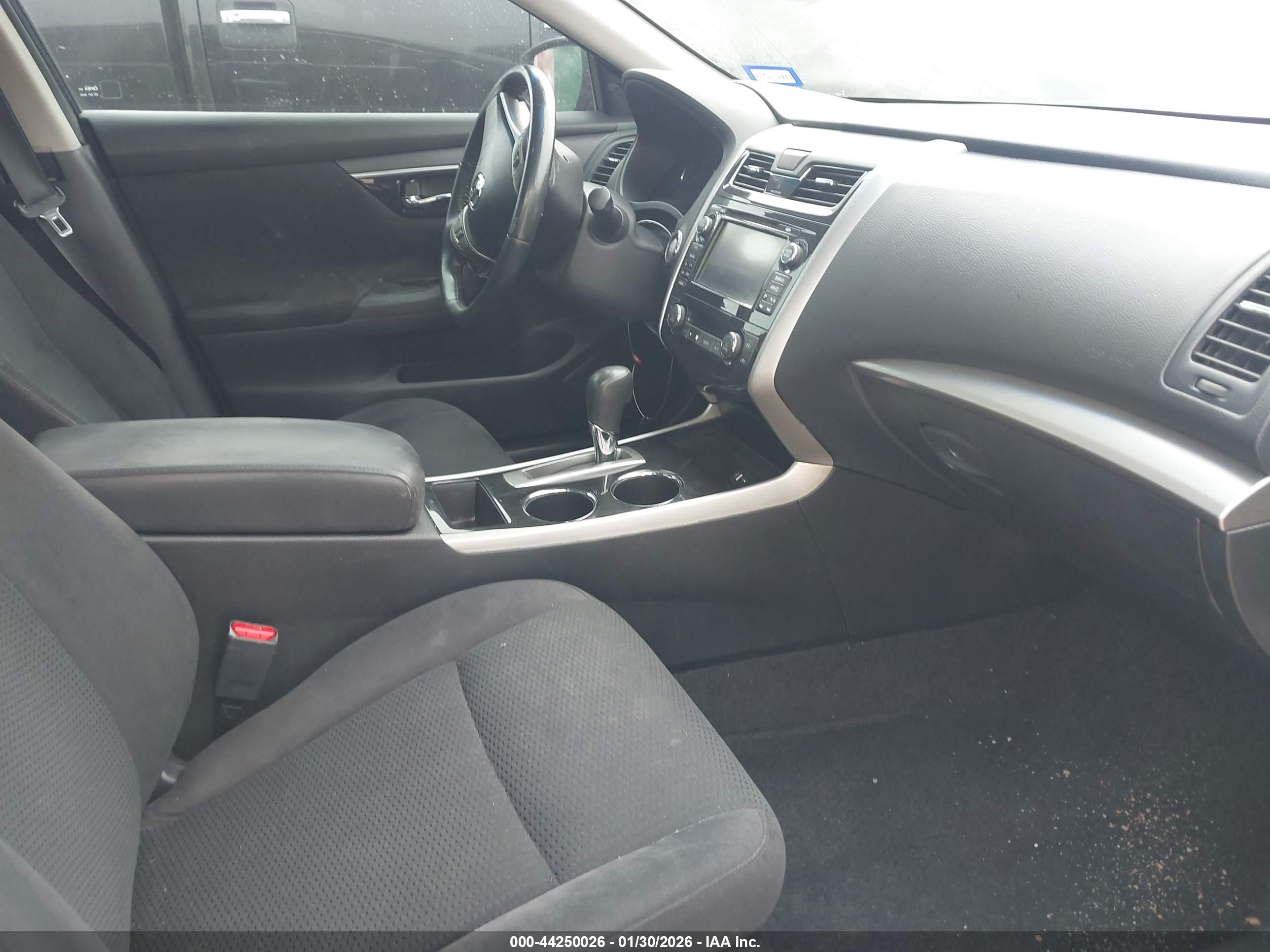 NISSAN ALTIMA image 5
