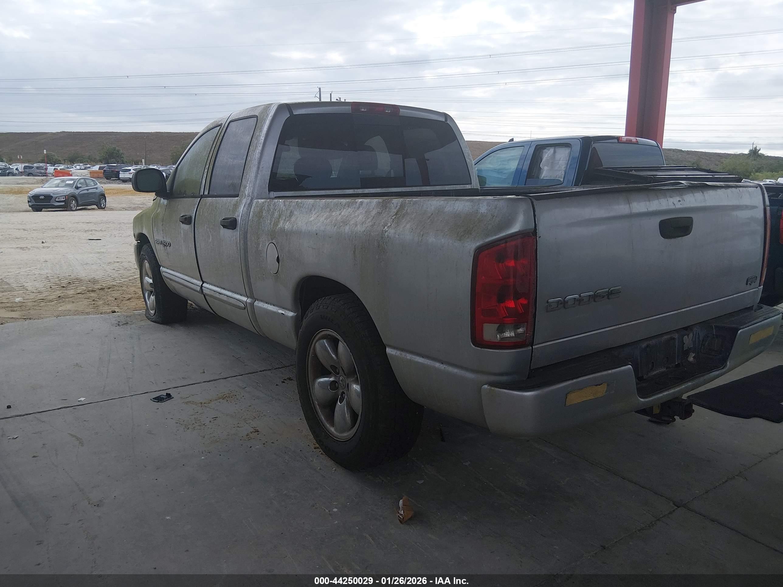 DODGE RAM image 3