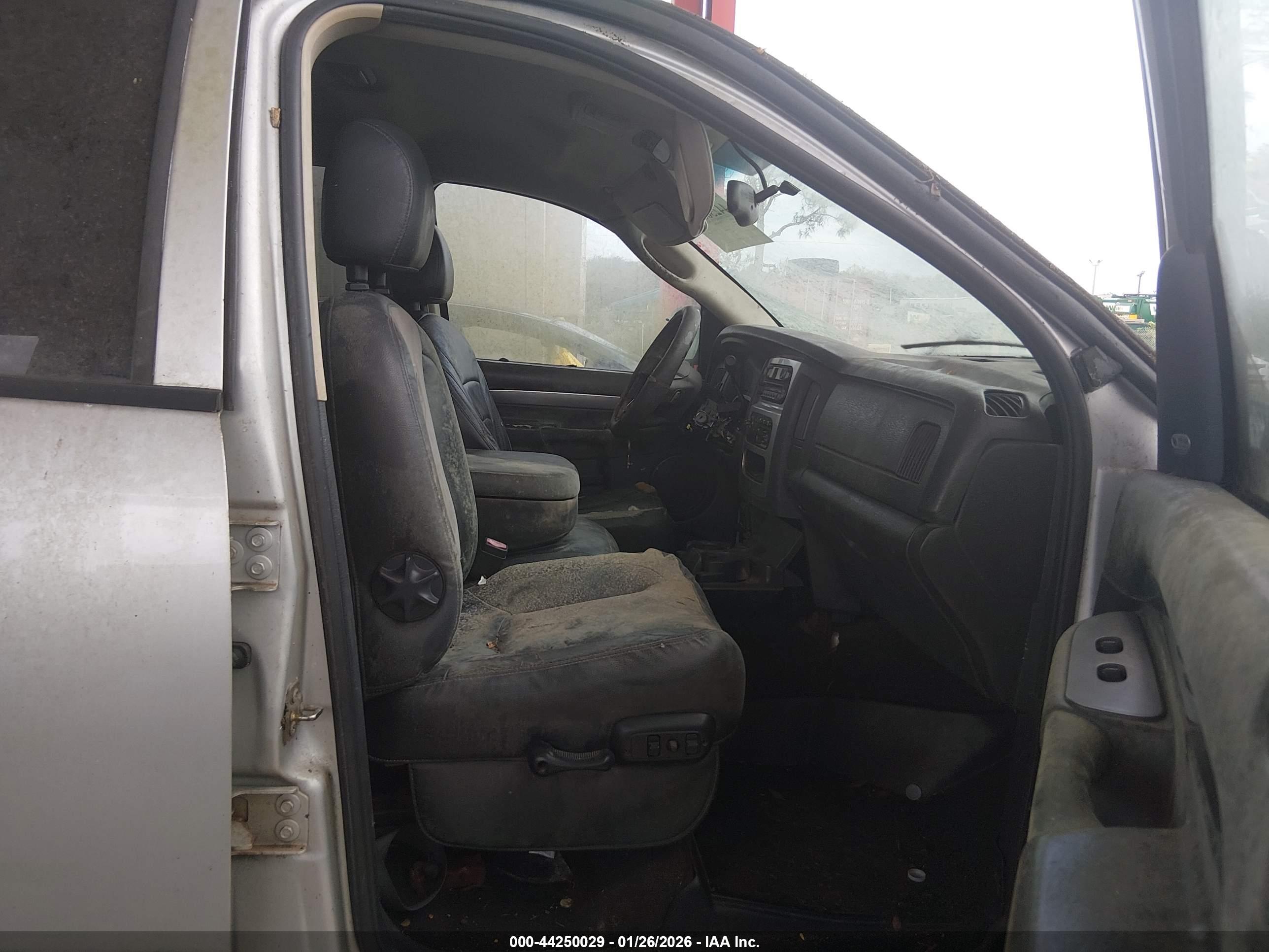 DODGE RAM image 5