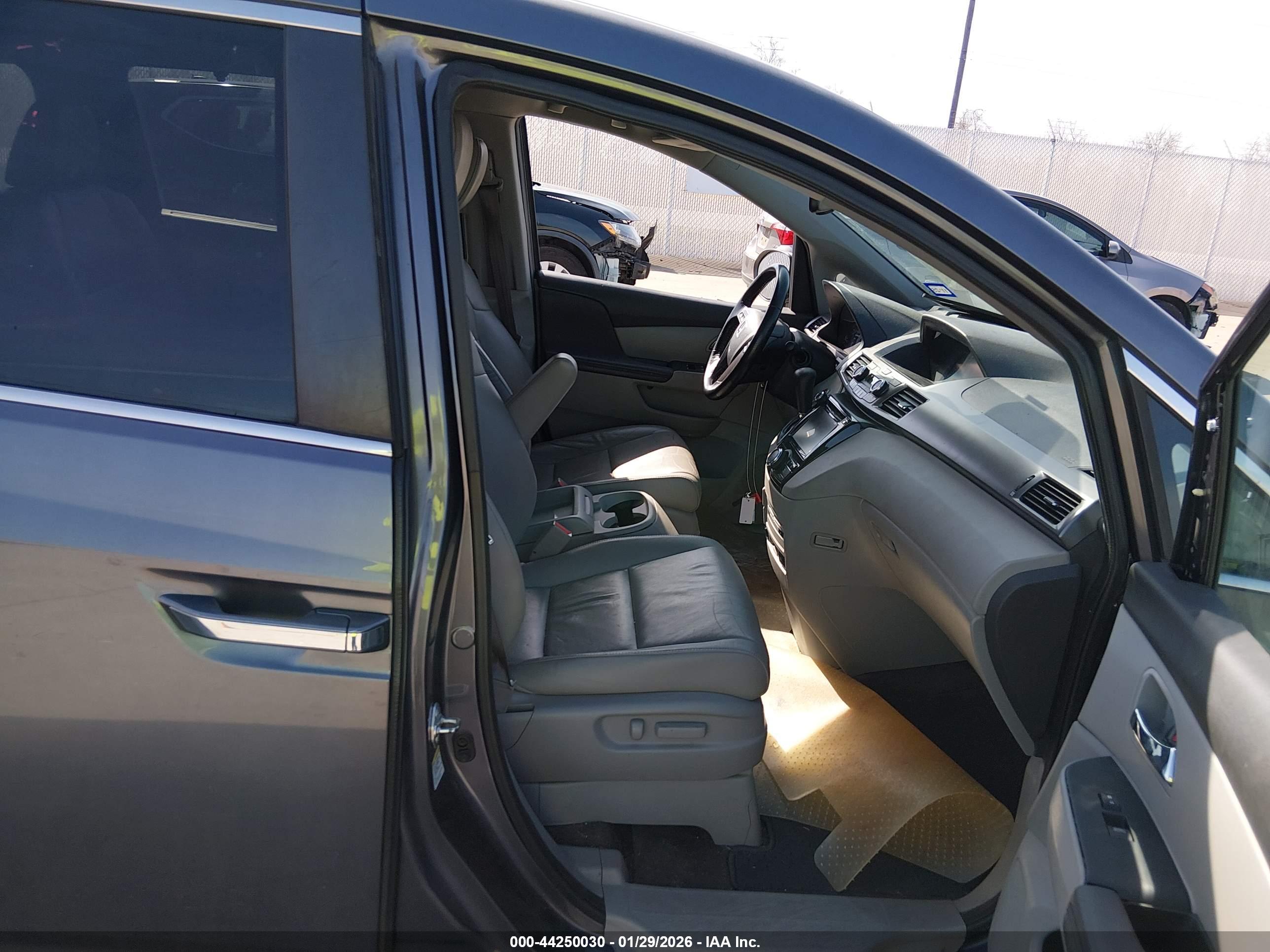 HONDA ODYSSEY image 5