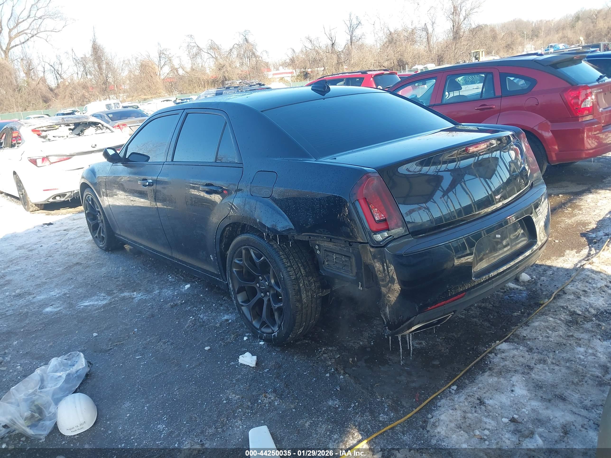 CHRYSLER 300 image 3