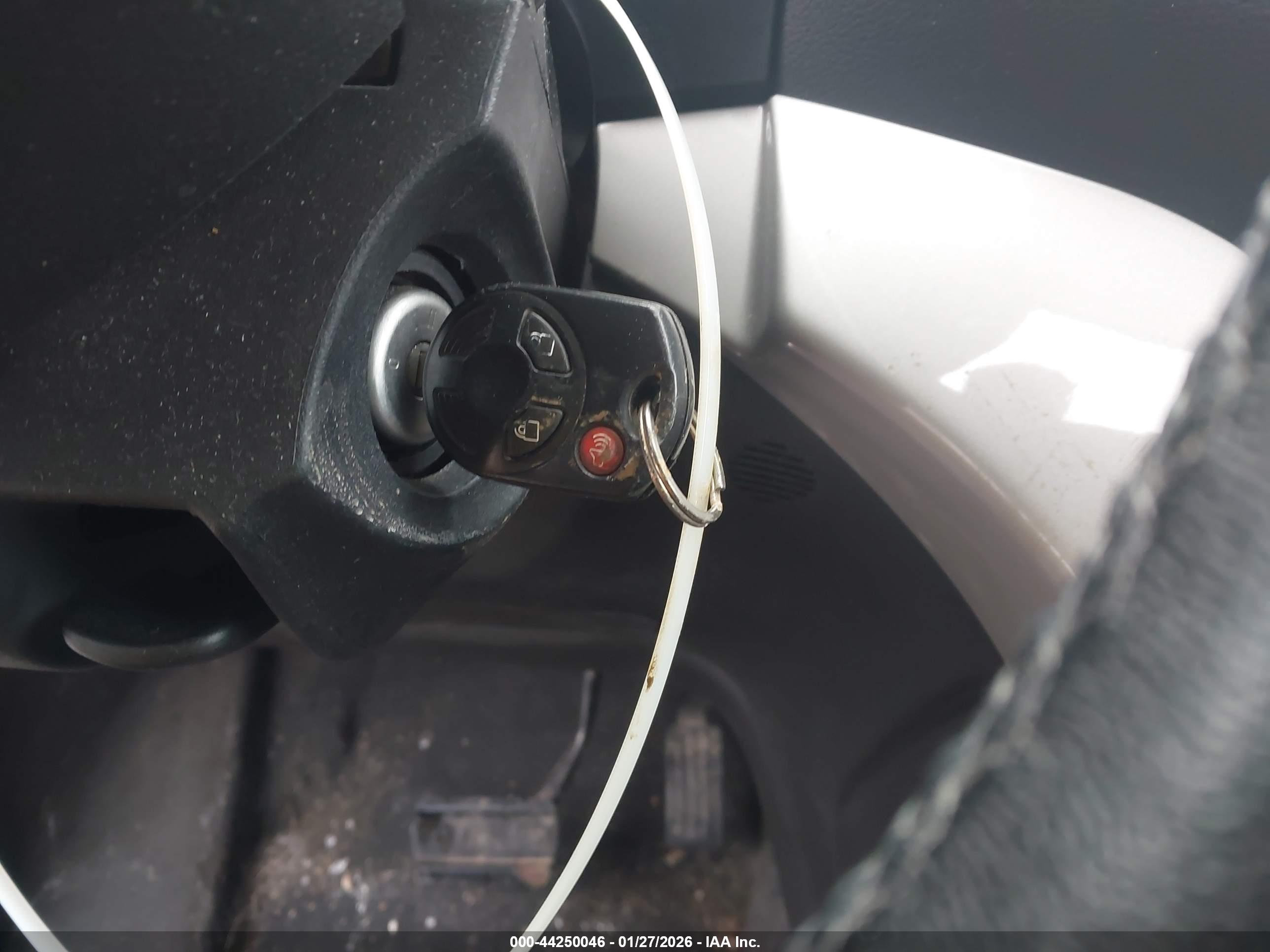 FORD ESCAPE image 11