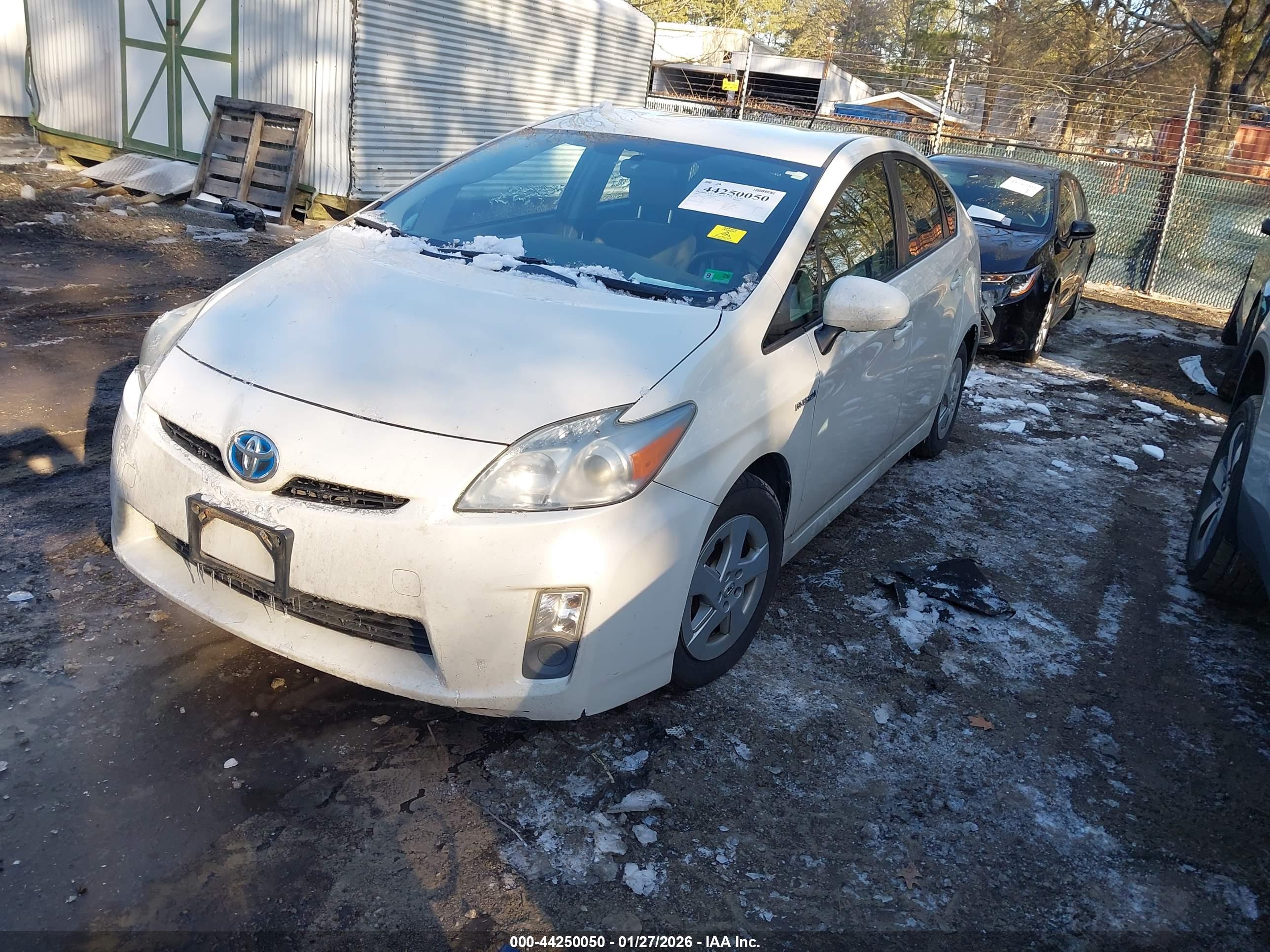 TOYOTA PRIUS image 2