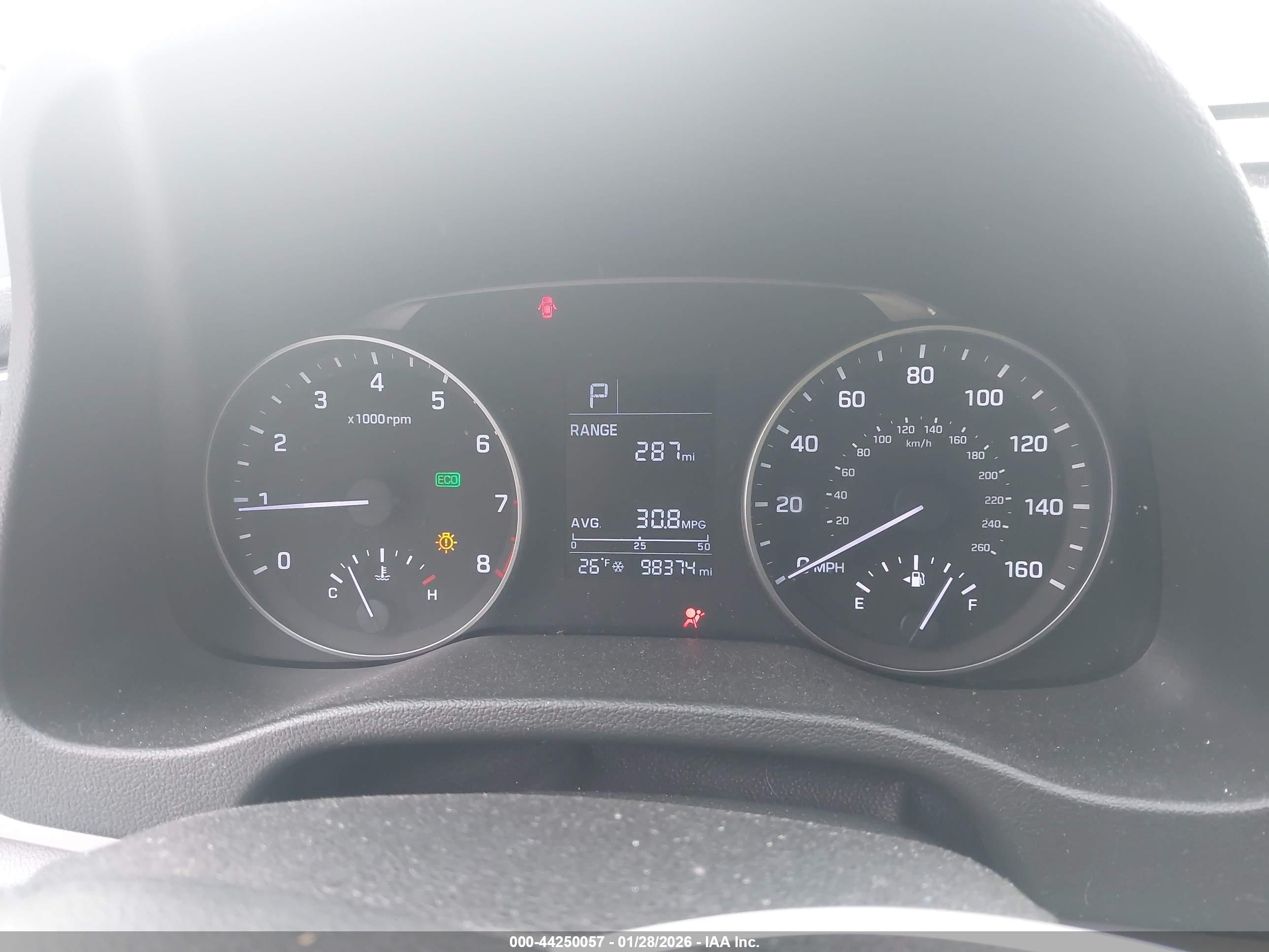 HYUNDAI ELANTRA image 7