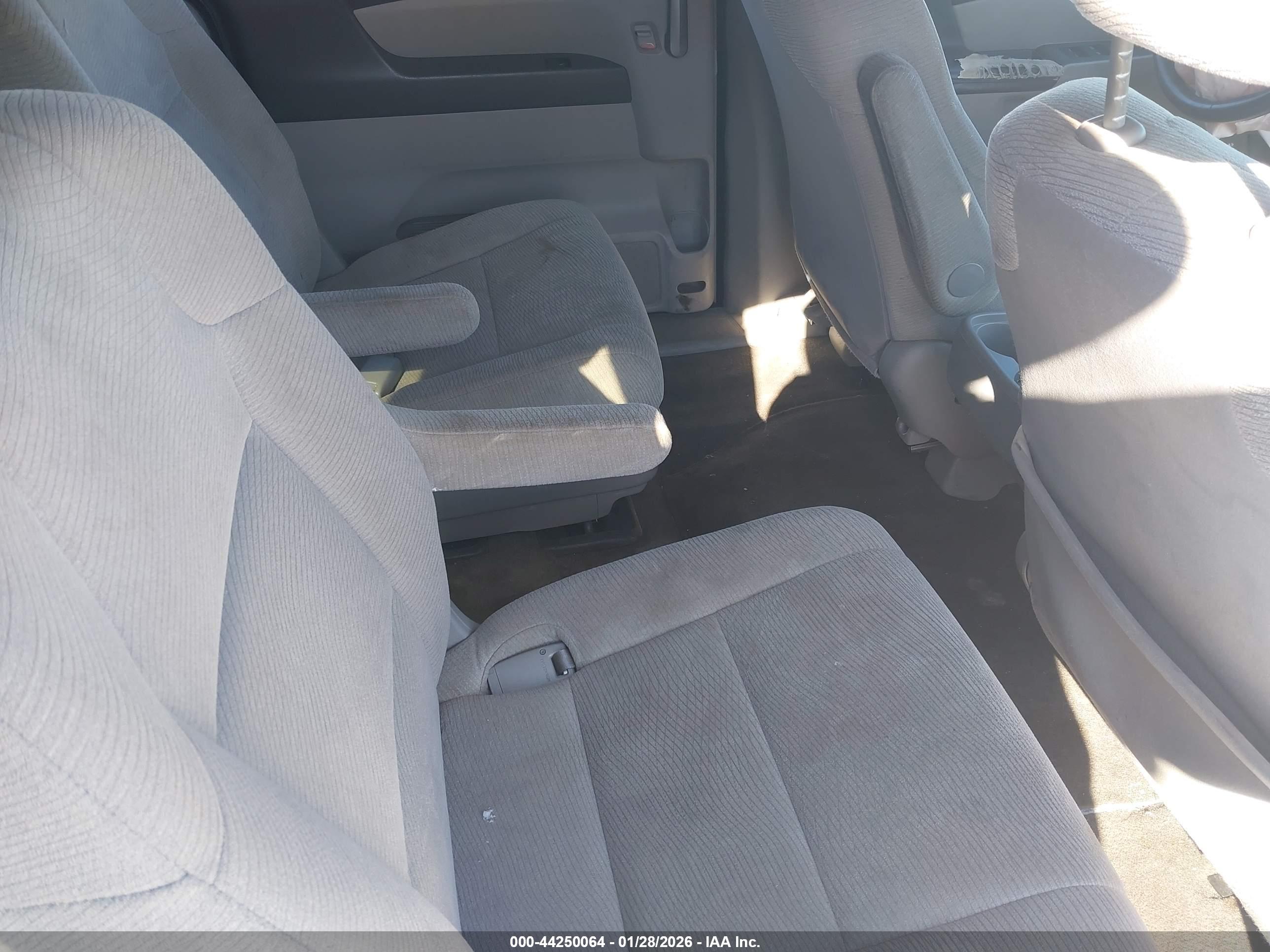 HONDA ODYSSEY image 8