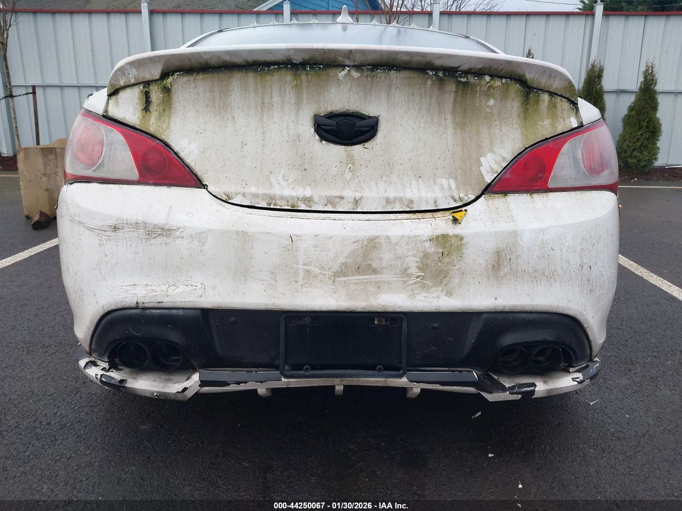 HYUNDAI GENESIS image 6