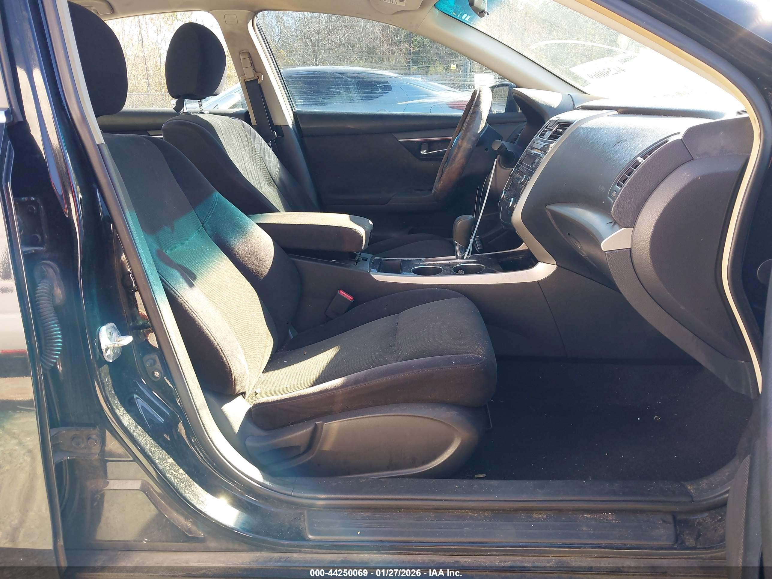 NISSAN ALTIMA image 5