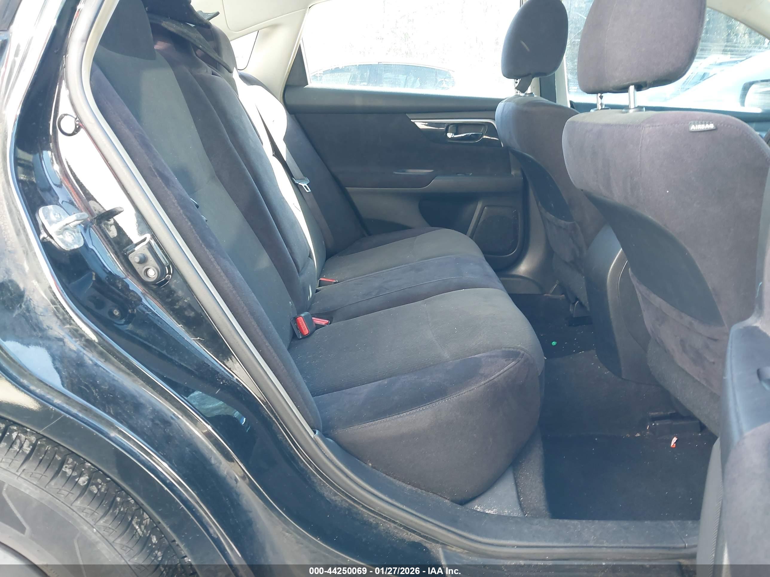 NISSAN ALTIMA image 8
