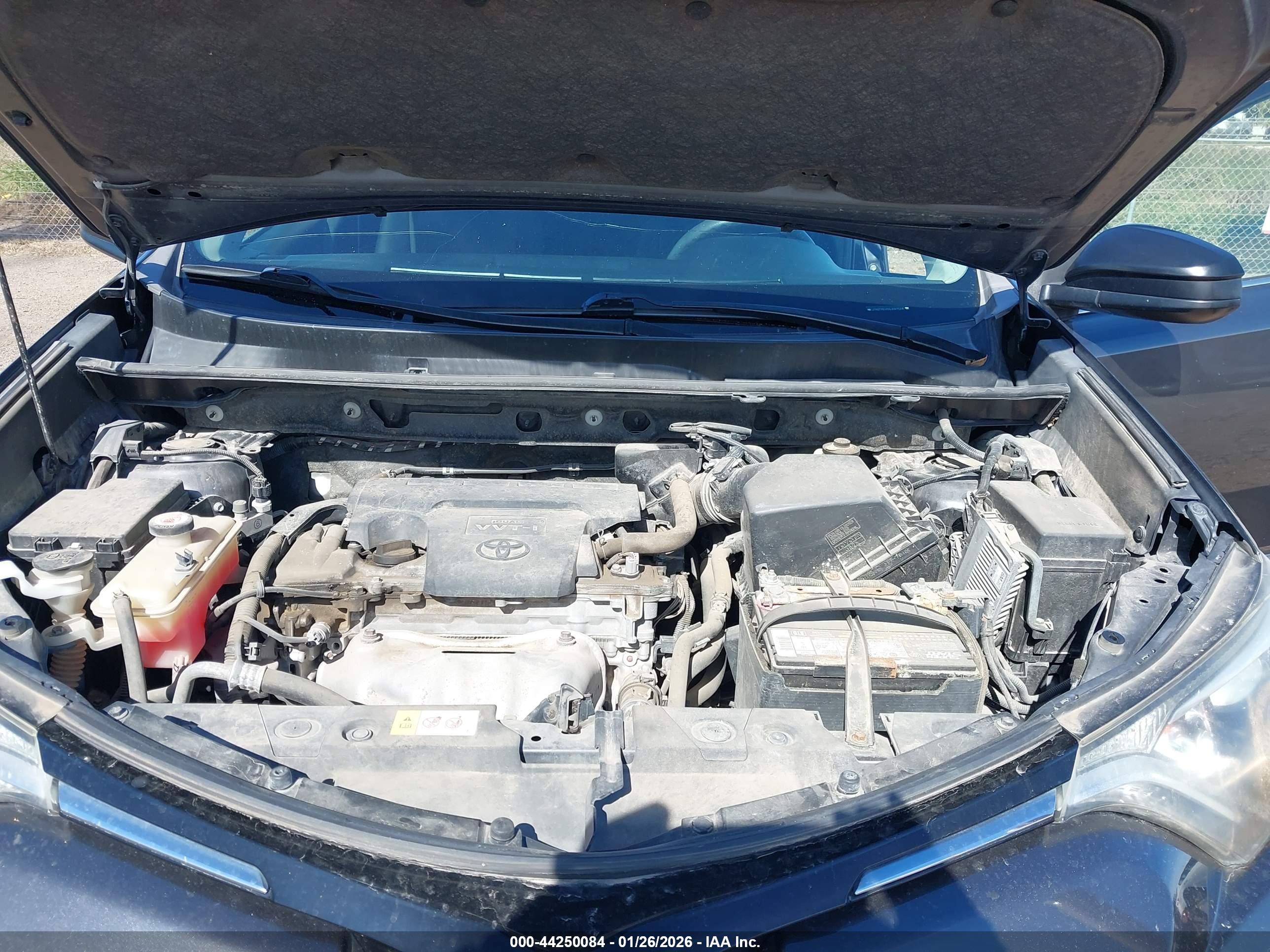 TOYOTA RAV4 image 10
