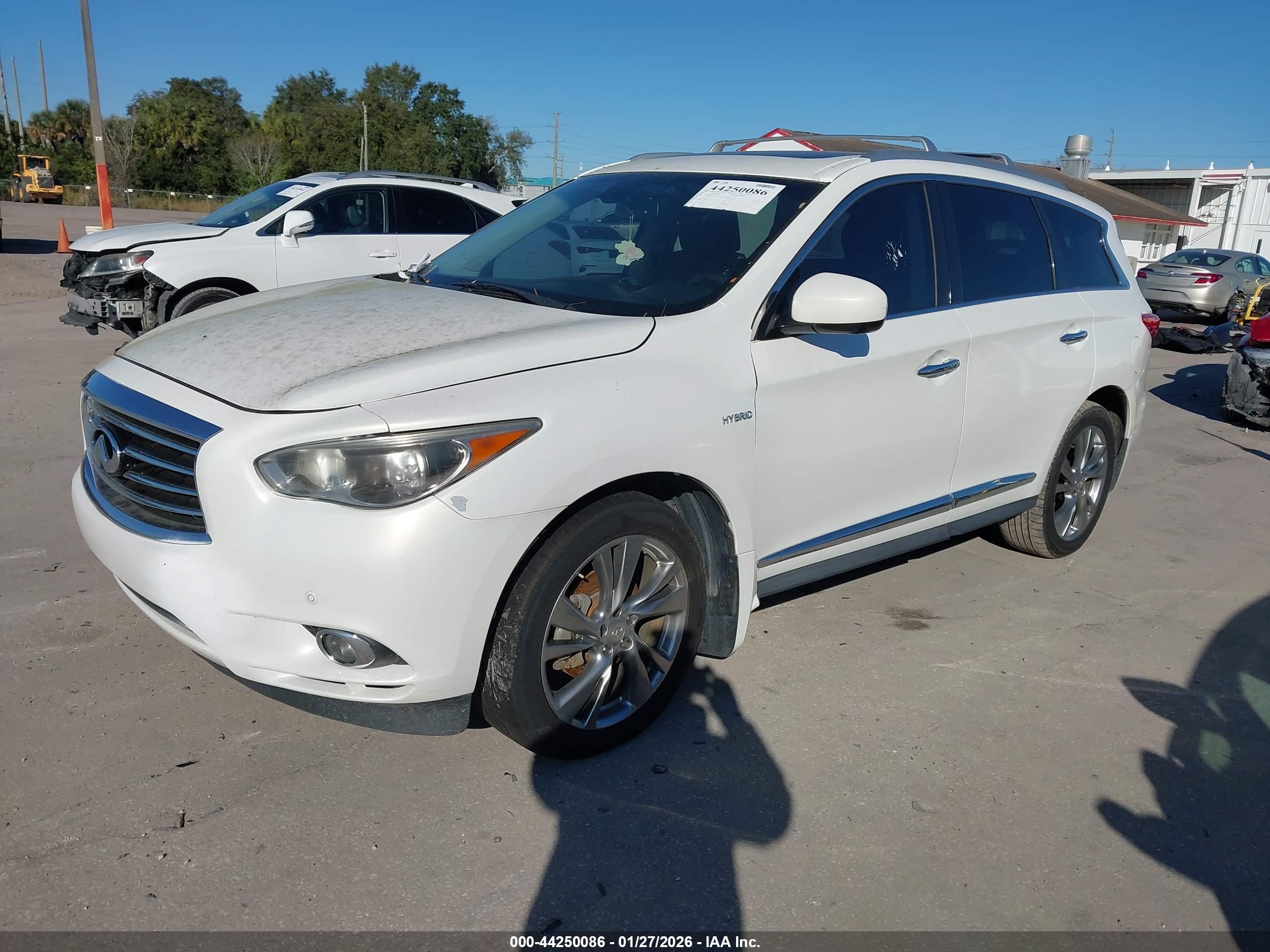 INFINITI QX60 image 2