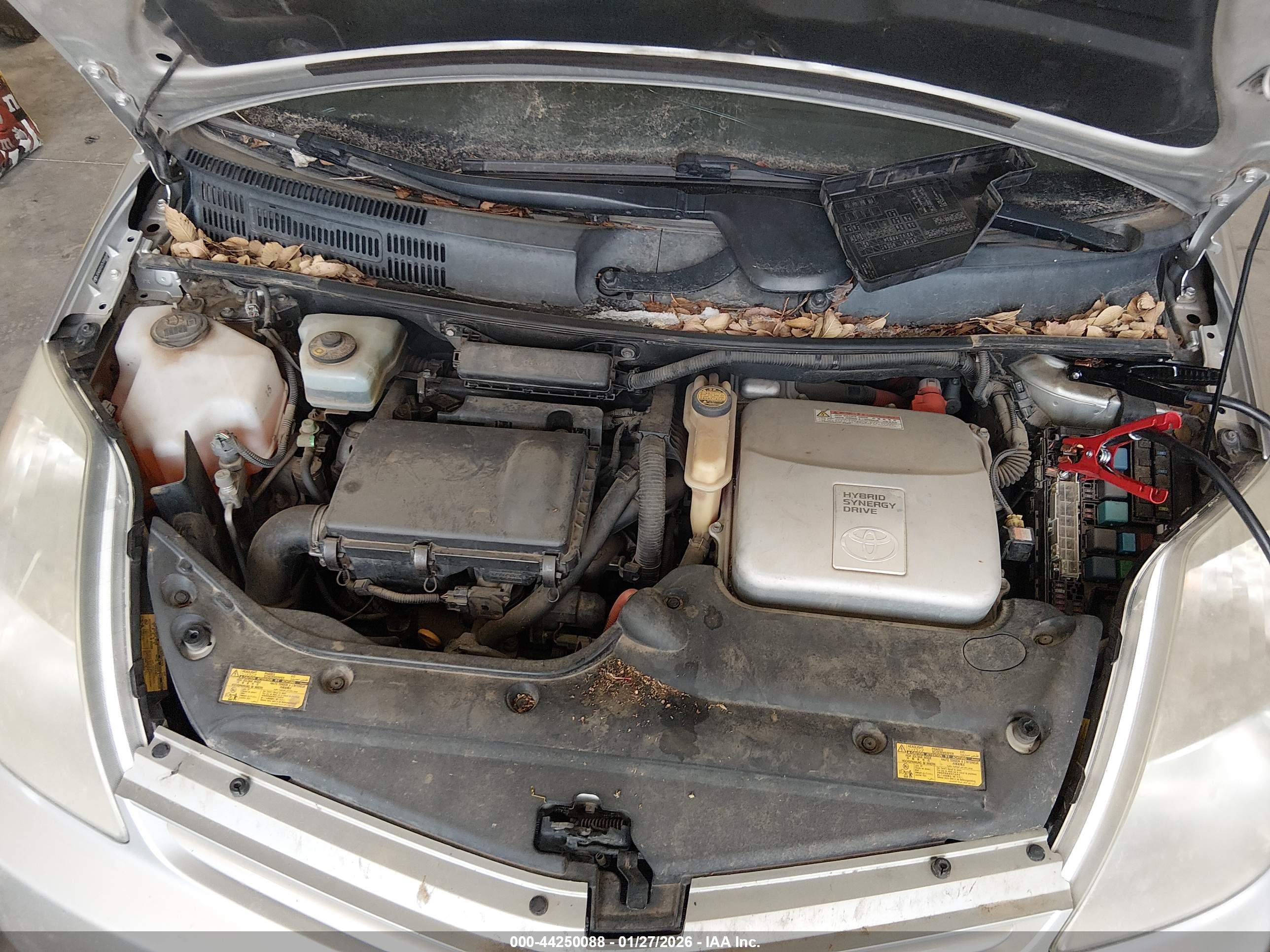 TOYOTA PRIUS image 10