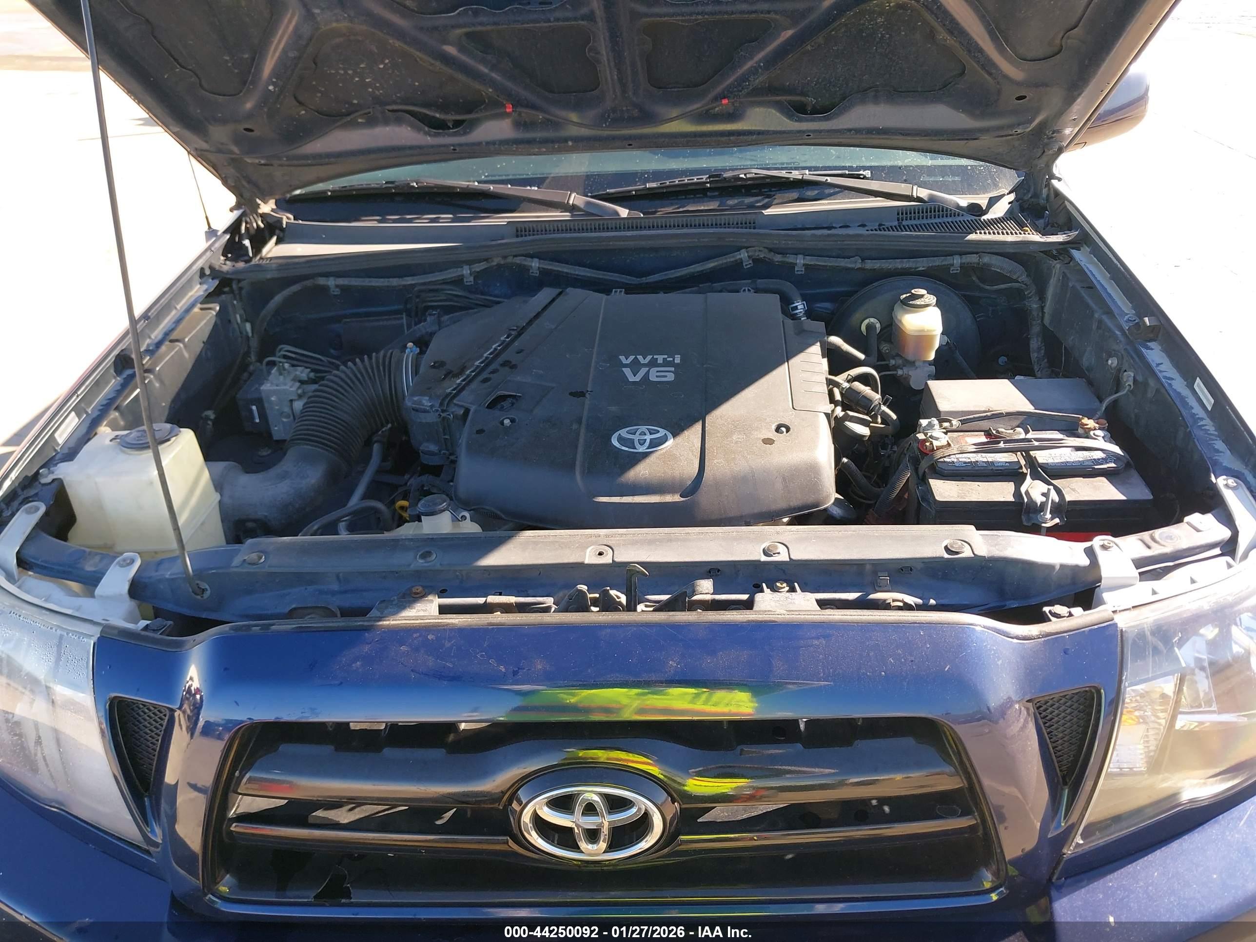 TOYOTA TACOMA image 10
