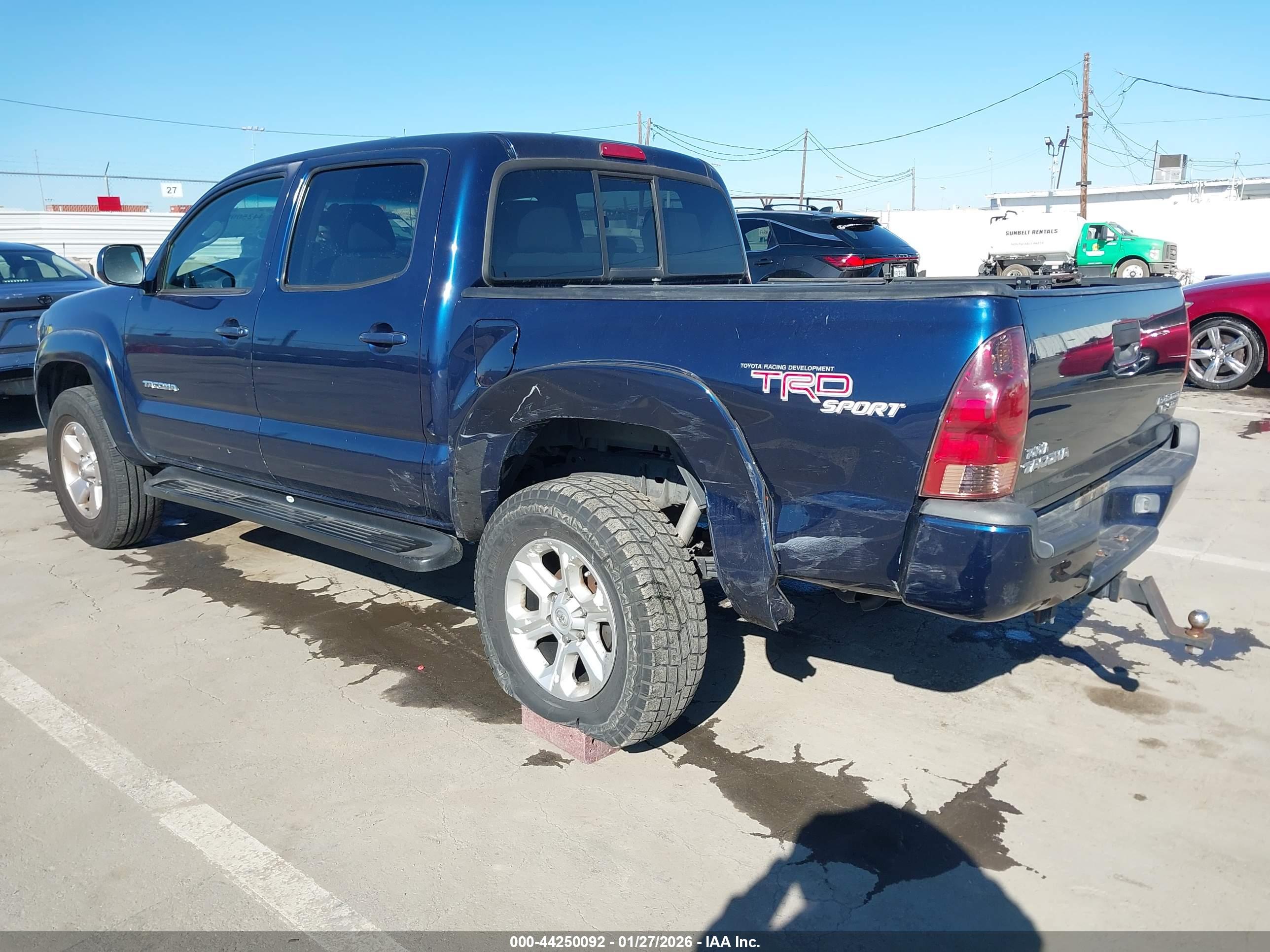 TOYOTA TACOMA image 3