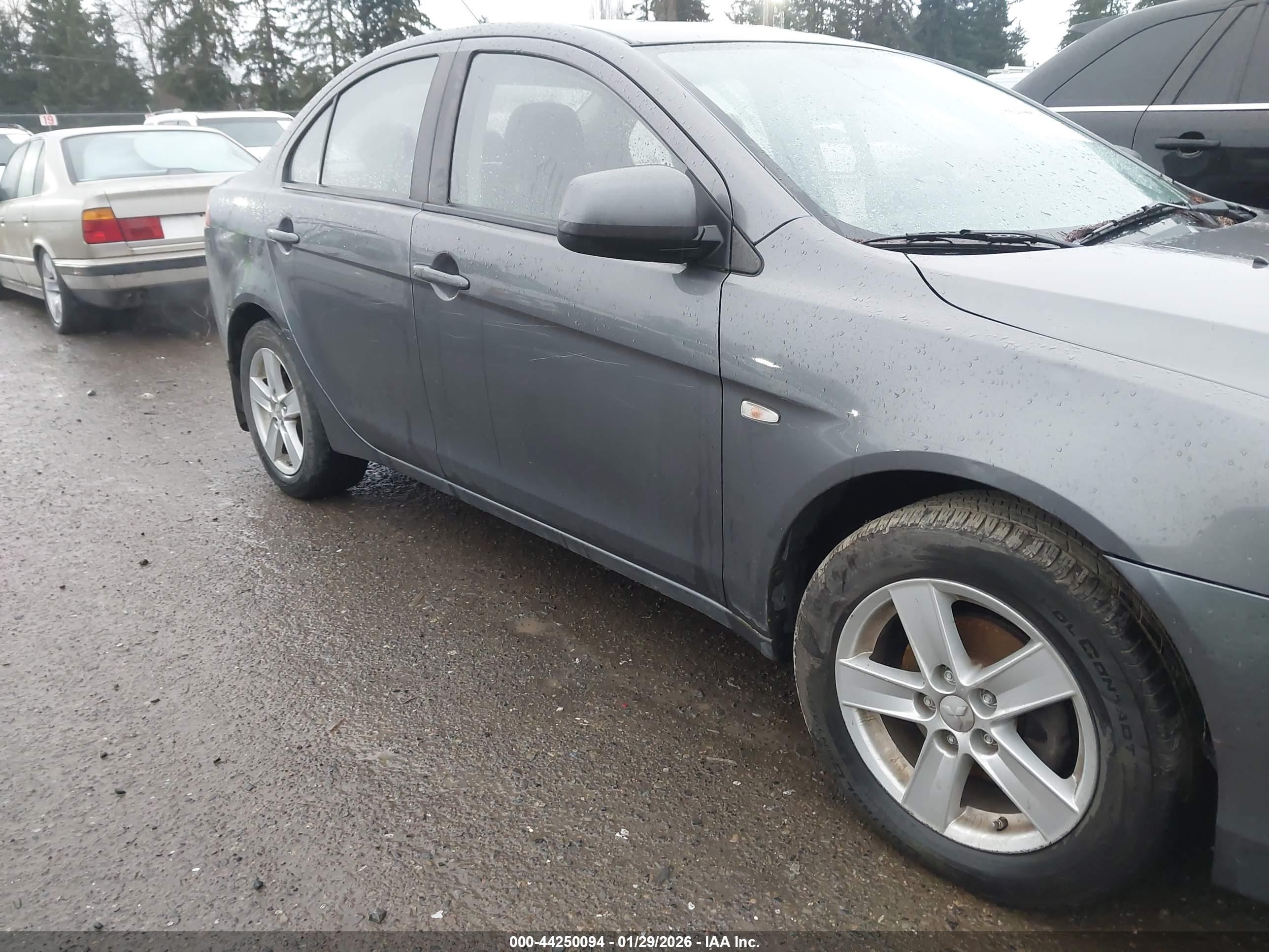 MITSUBISHI LANCER image 6