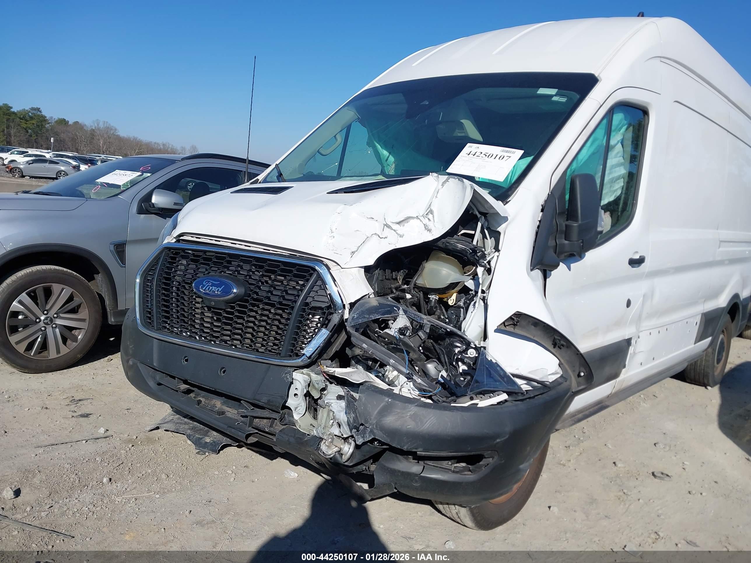 FORD TRANSIT-350 image 6