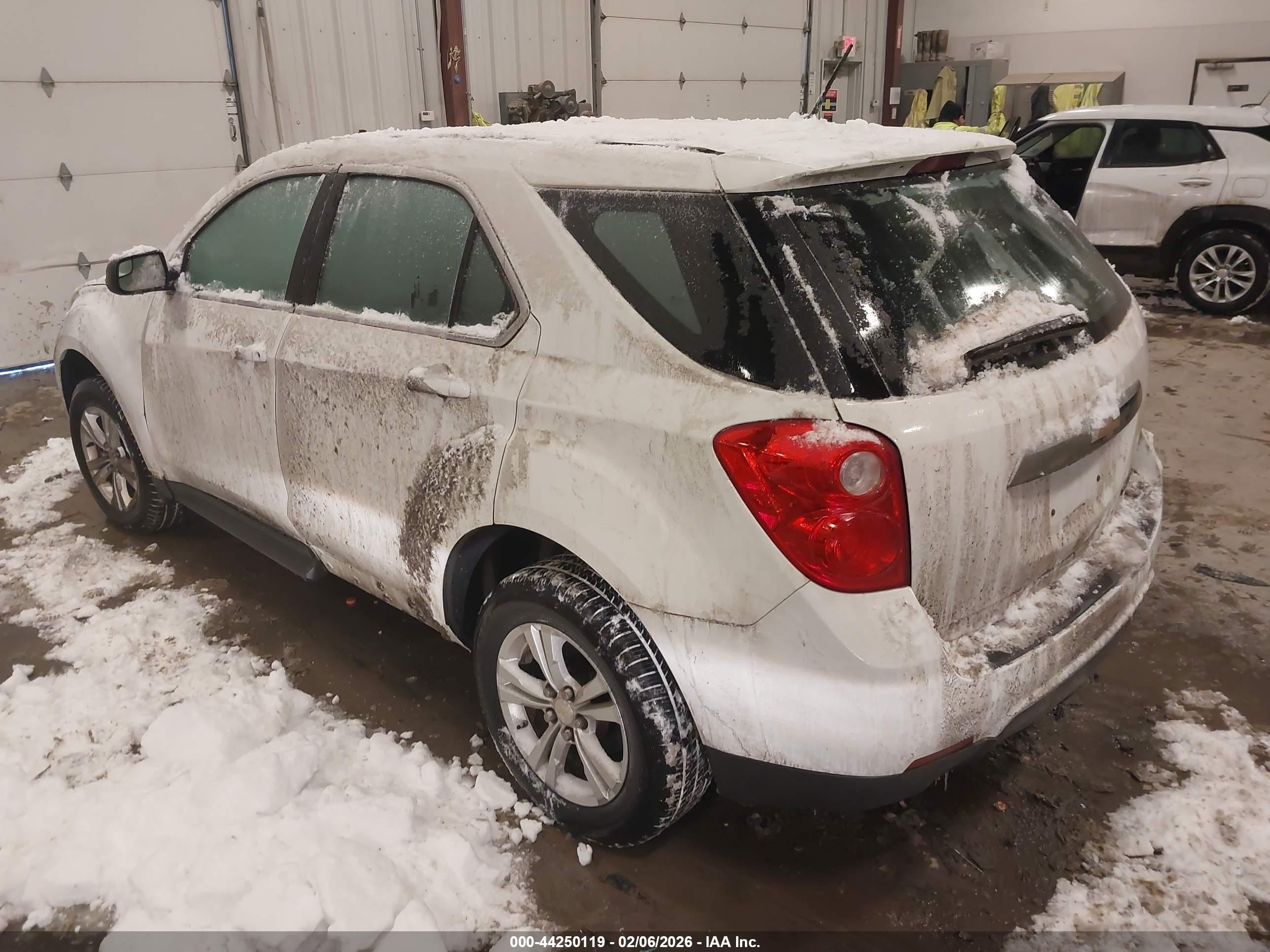 CHEVROLET EQUINOX image 3