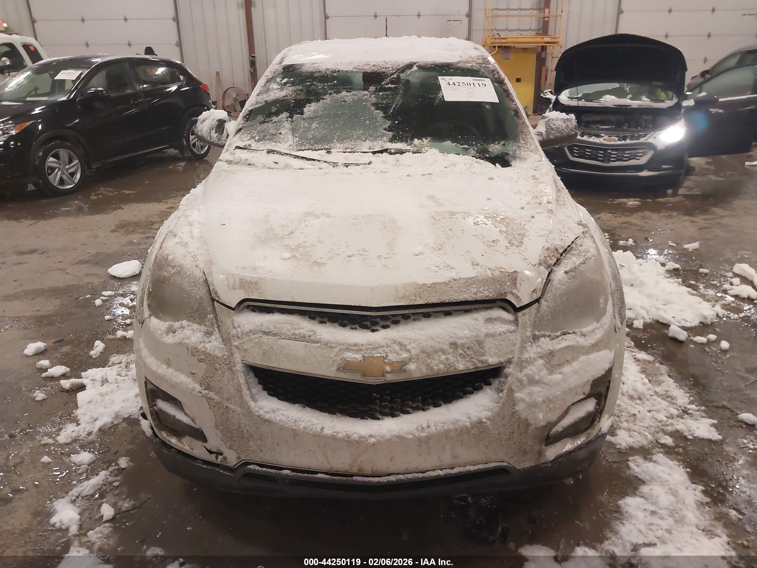 CHEVROLET EQUINOX image 6