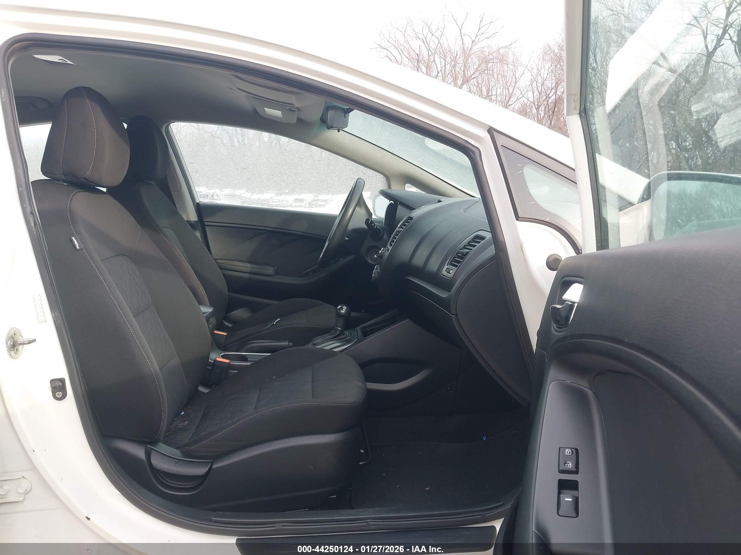 KIA FORTE image 5