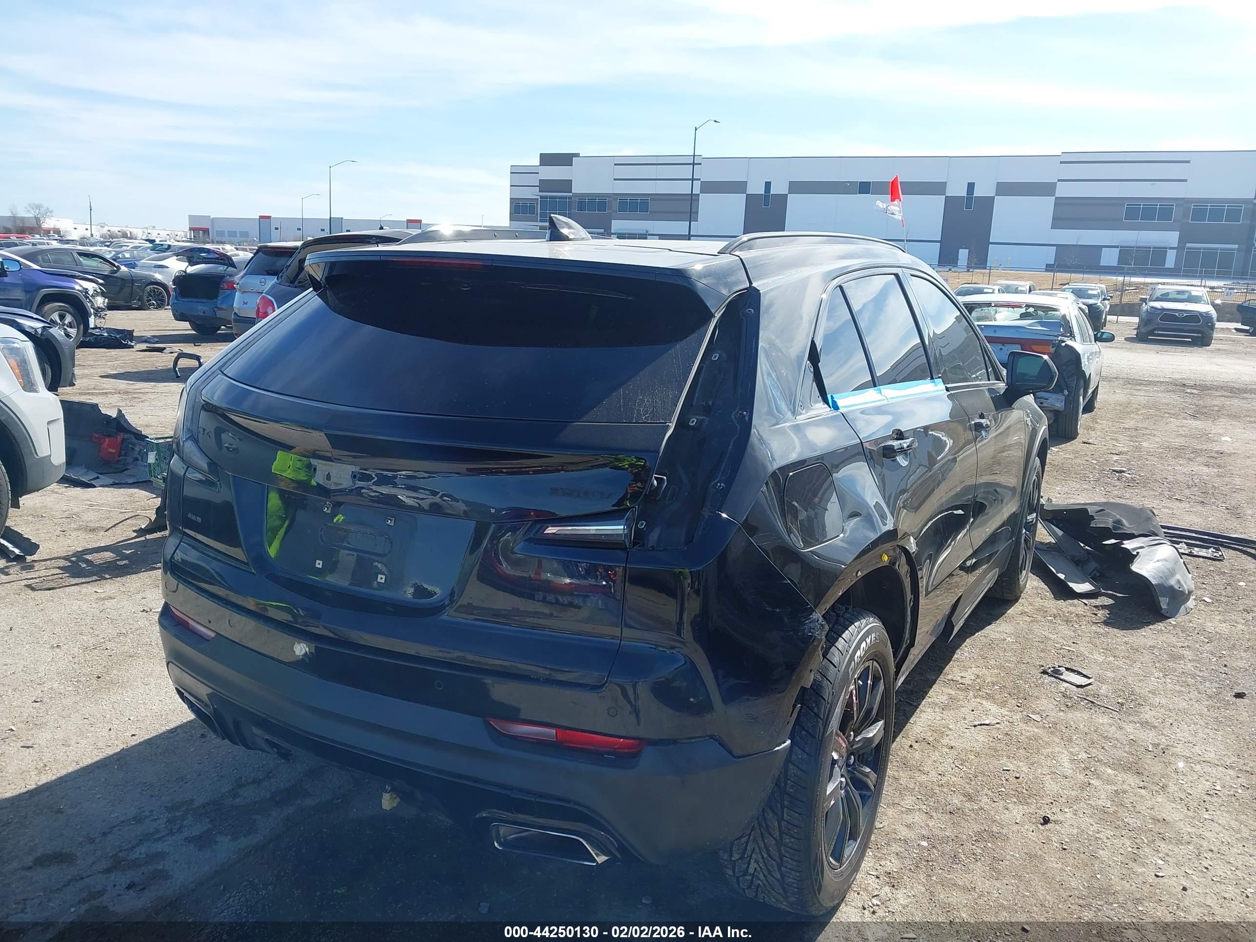 CADILLAC XT4 image 4