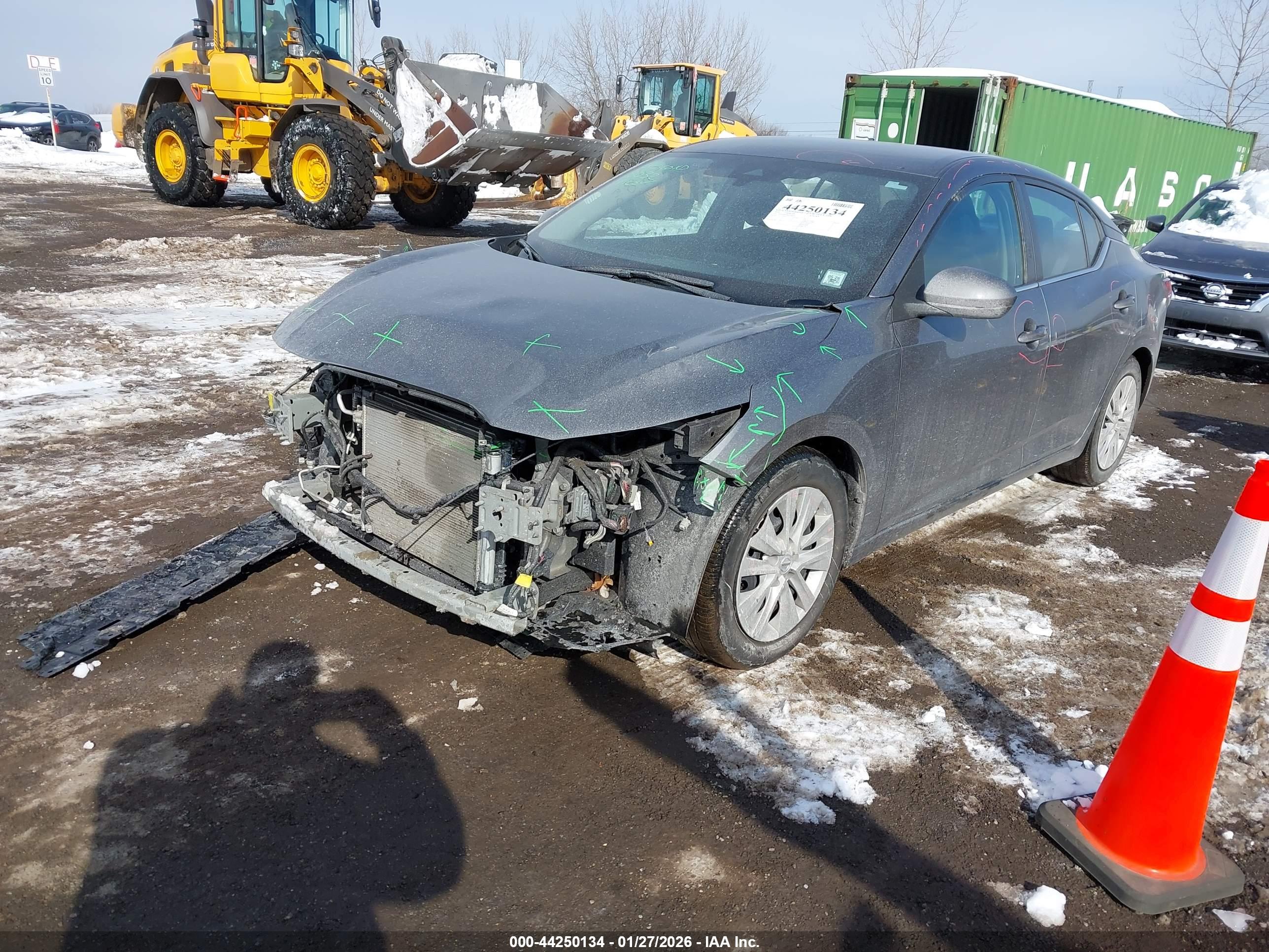NISSAN SENTRA image 2