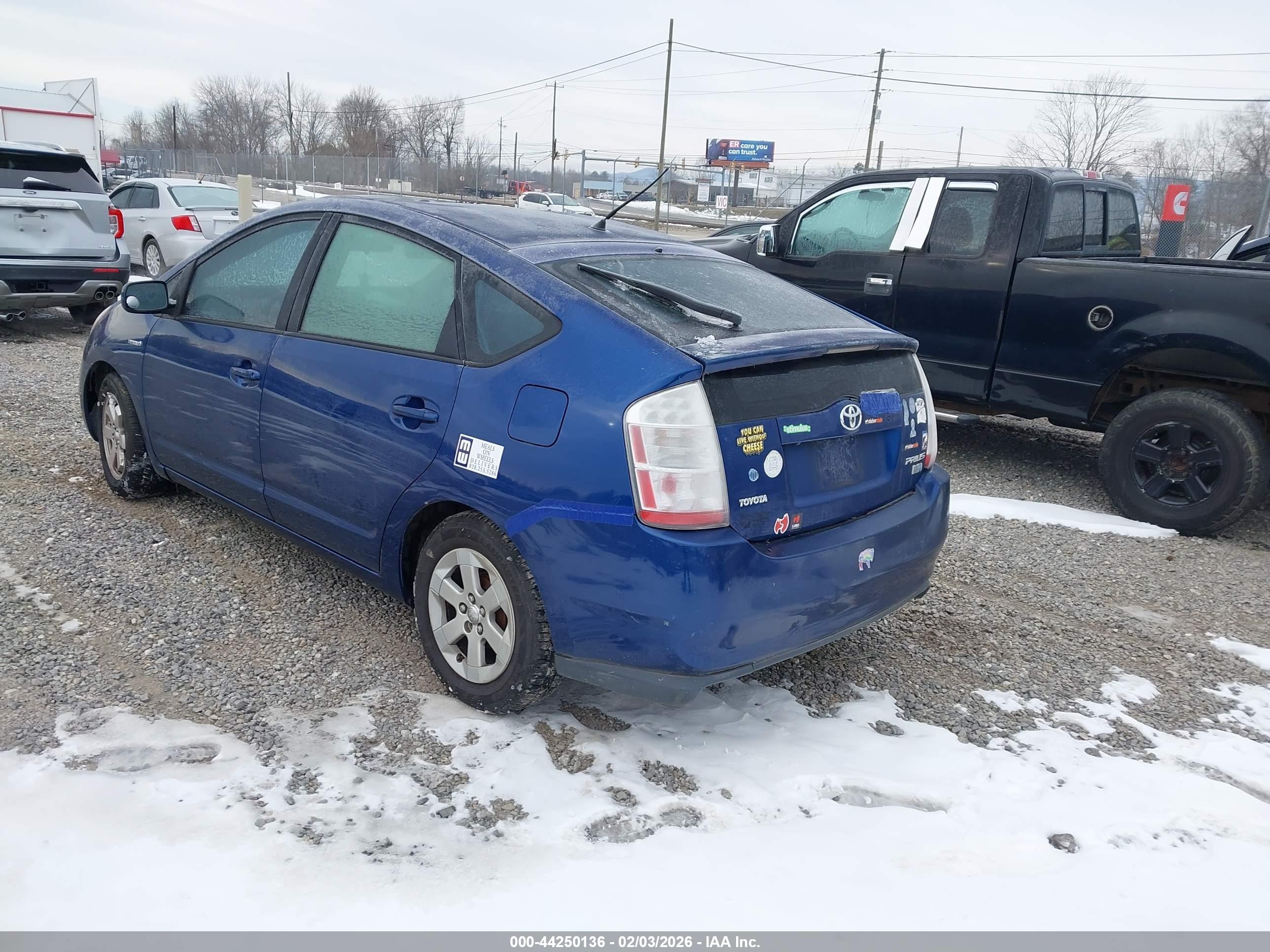TOYOTA PRIUS image 3