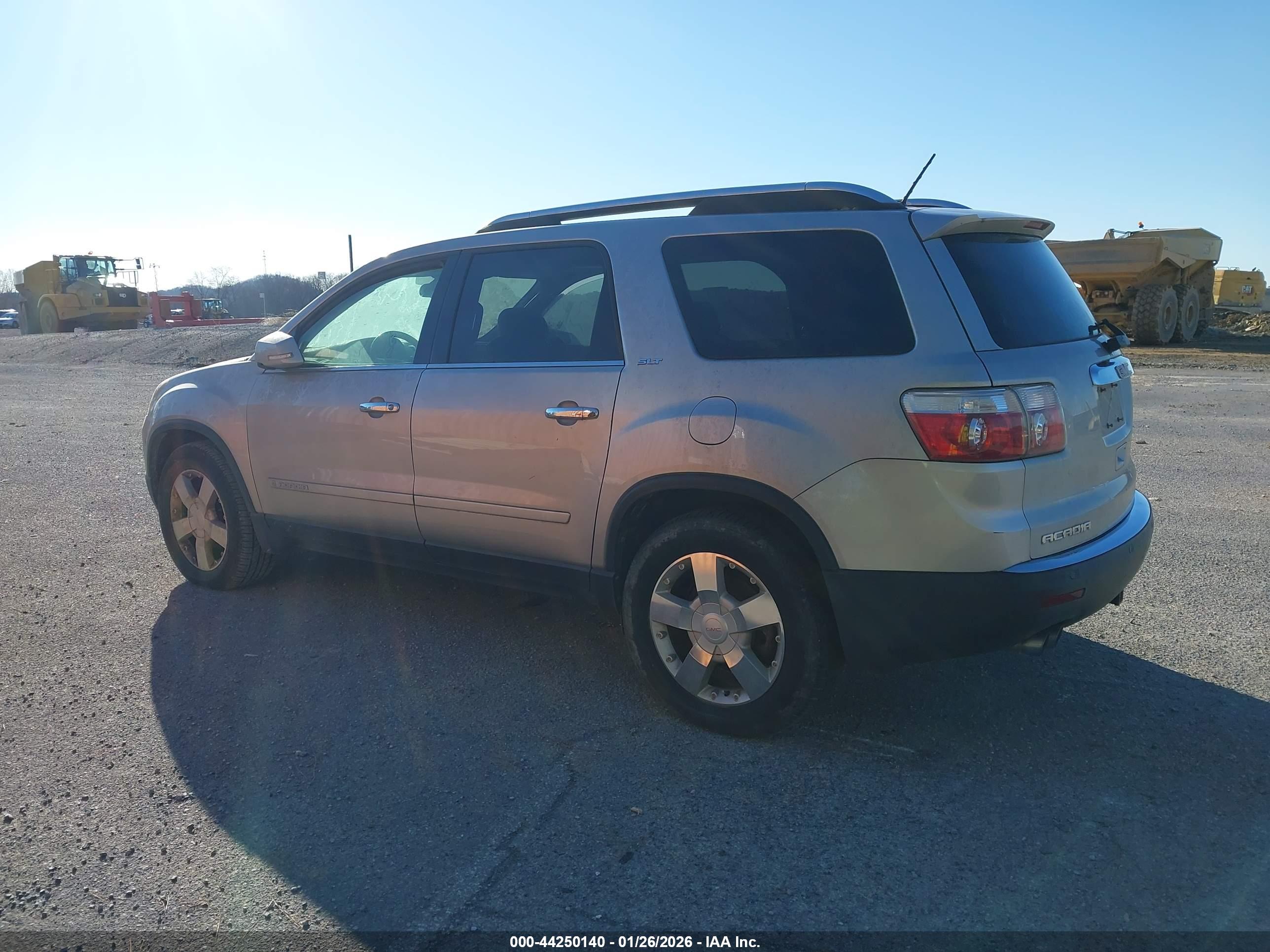 GMC ACADIA image 3