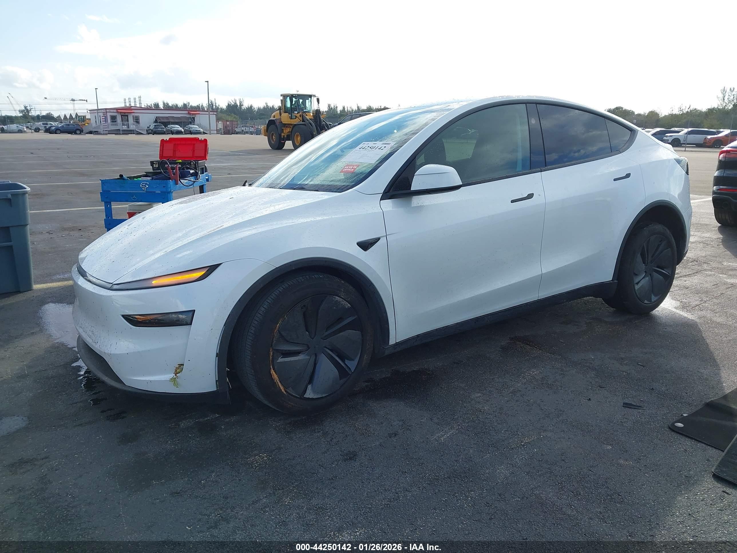 TESLA MODEL image 2