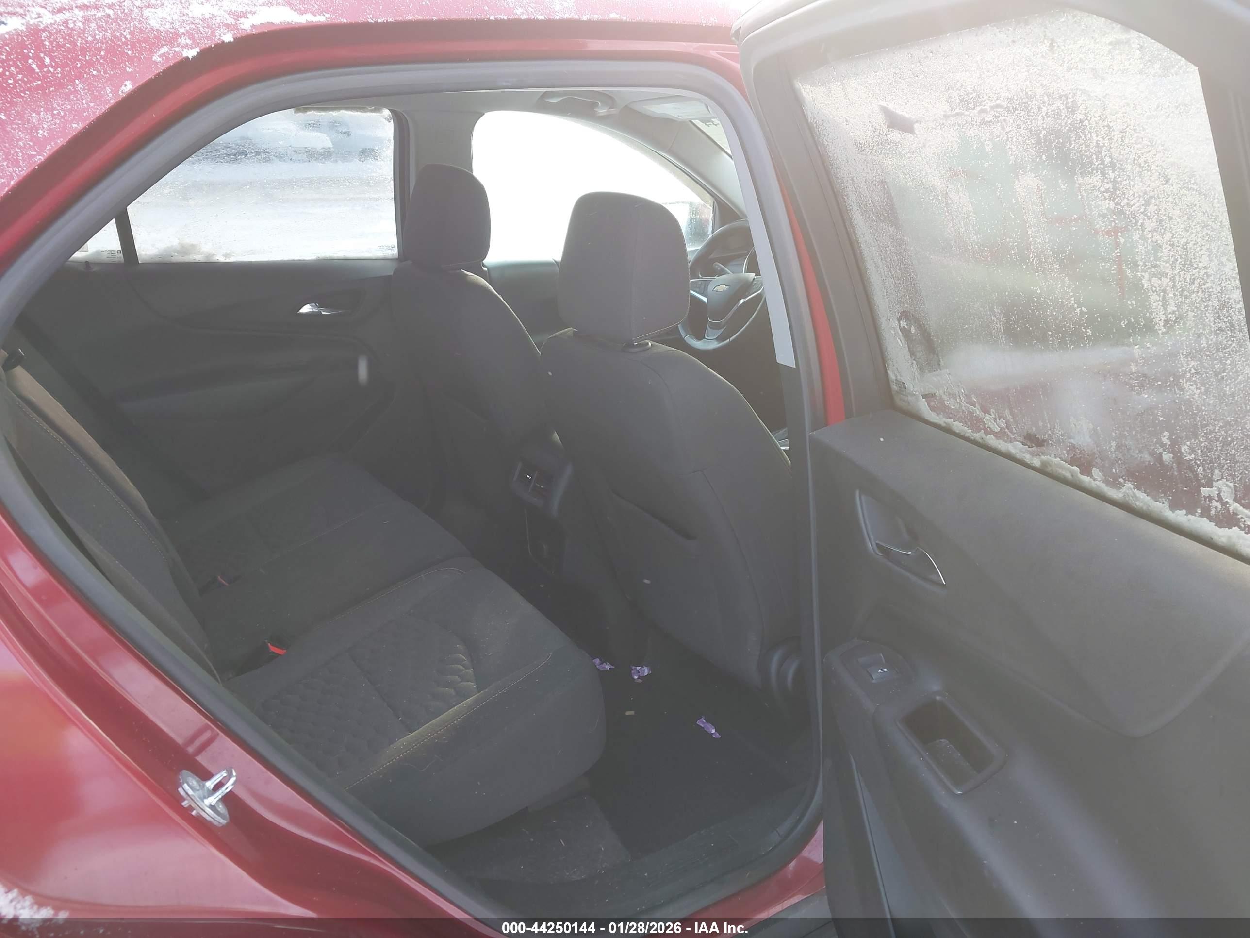 CHEVROLET EQUINOX image 8