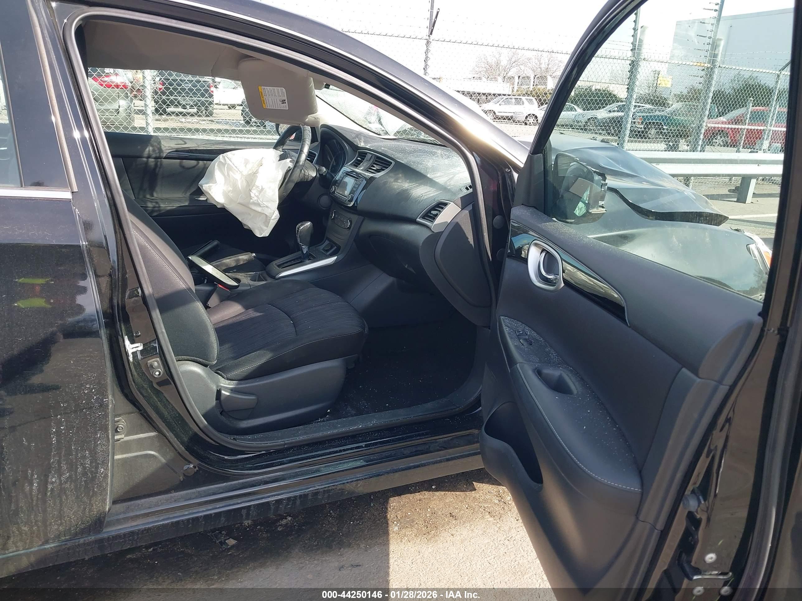 NISSAN SENTRA image 5