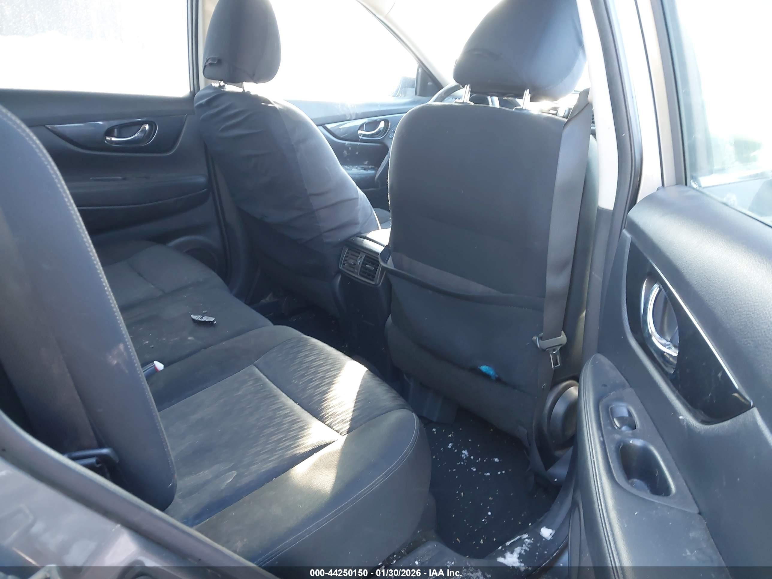 NISSAN ROGUE image 8