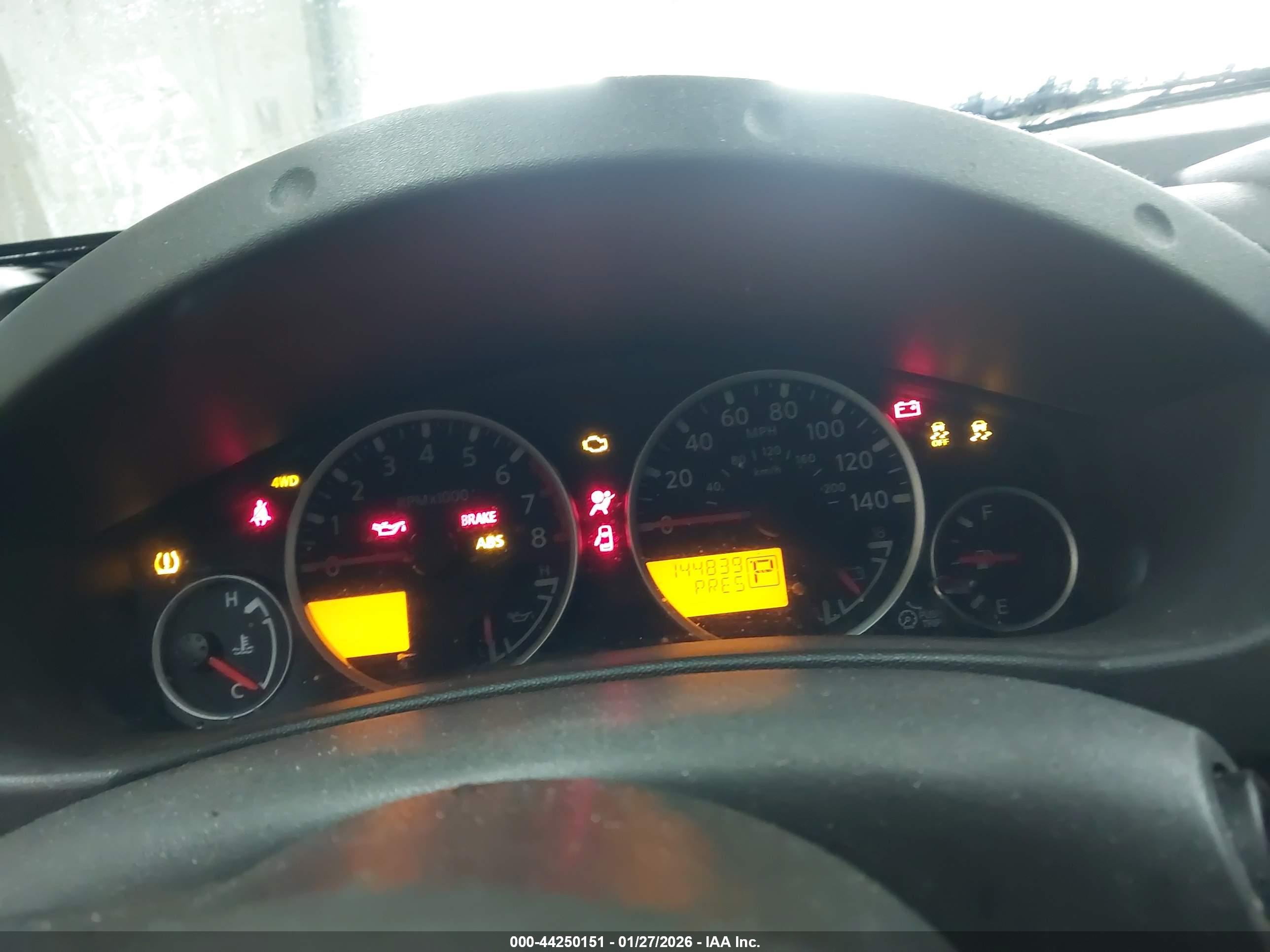 NISSAN PATHFINDER image 7
