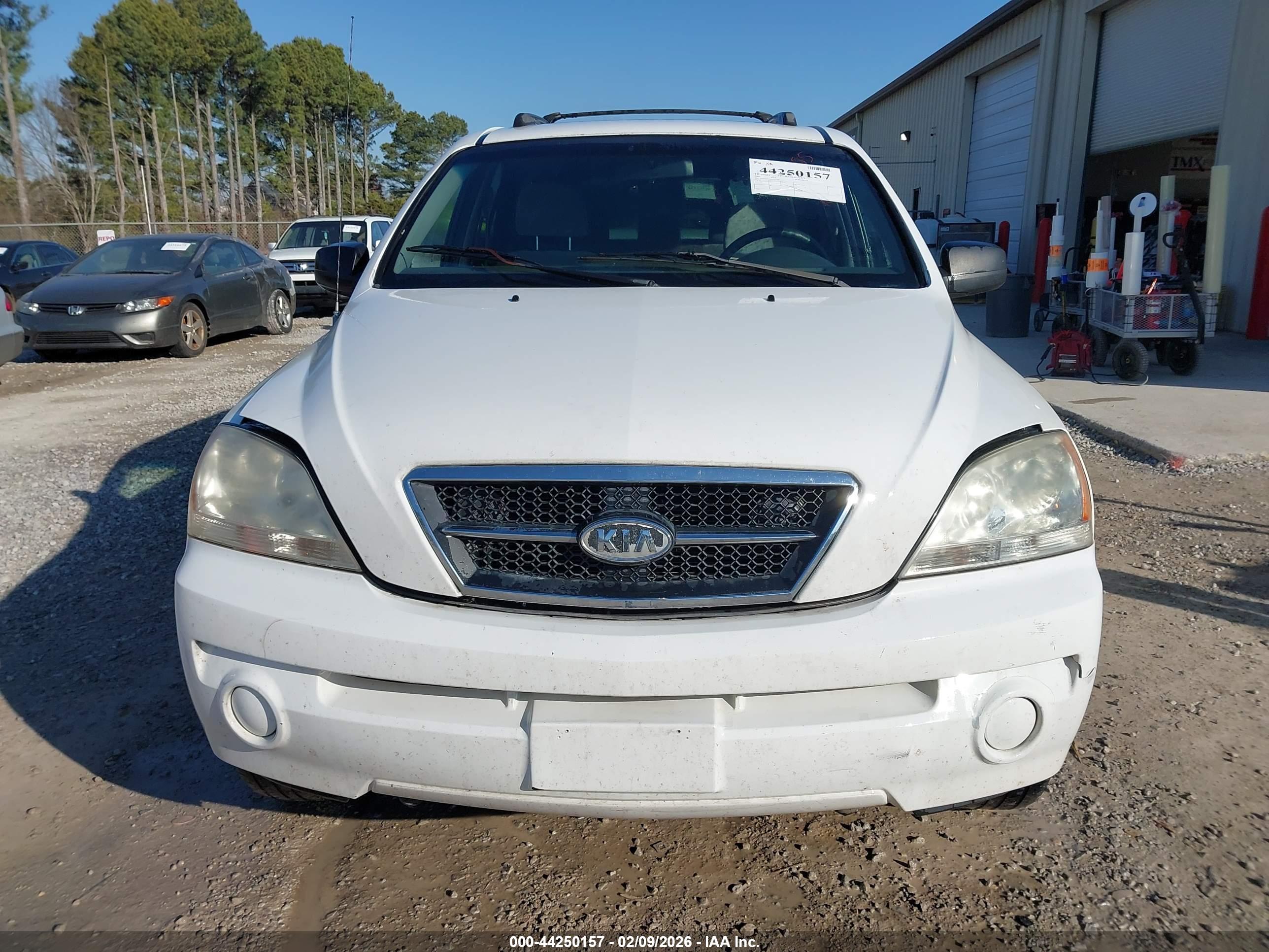 KIA SORENTO image 6