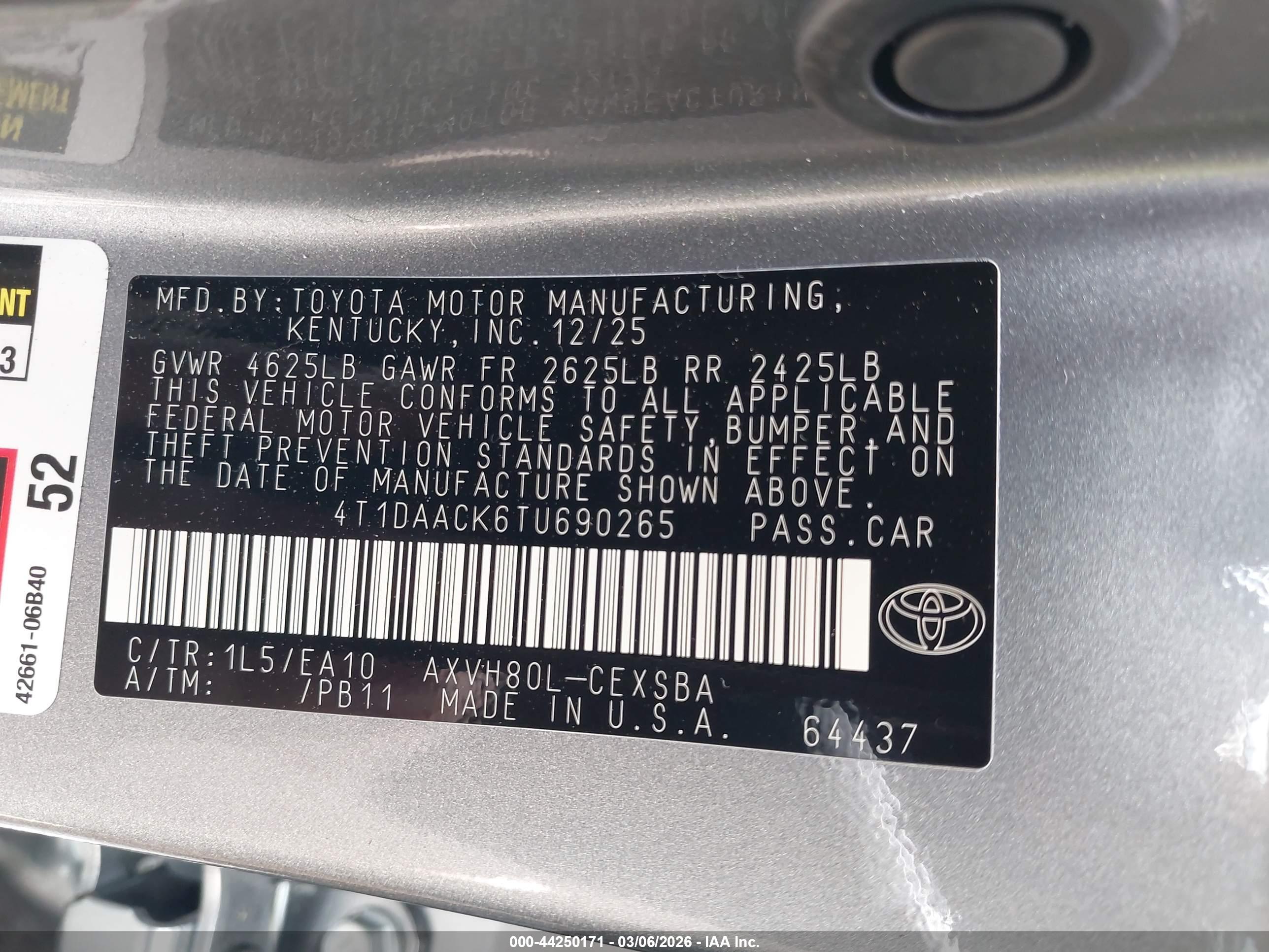 TOYOTA CAMRY image 9