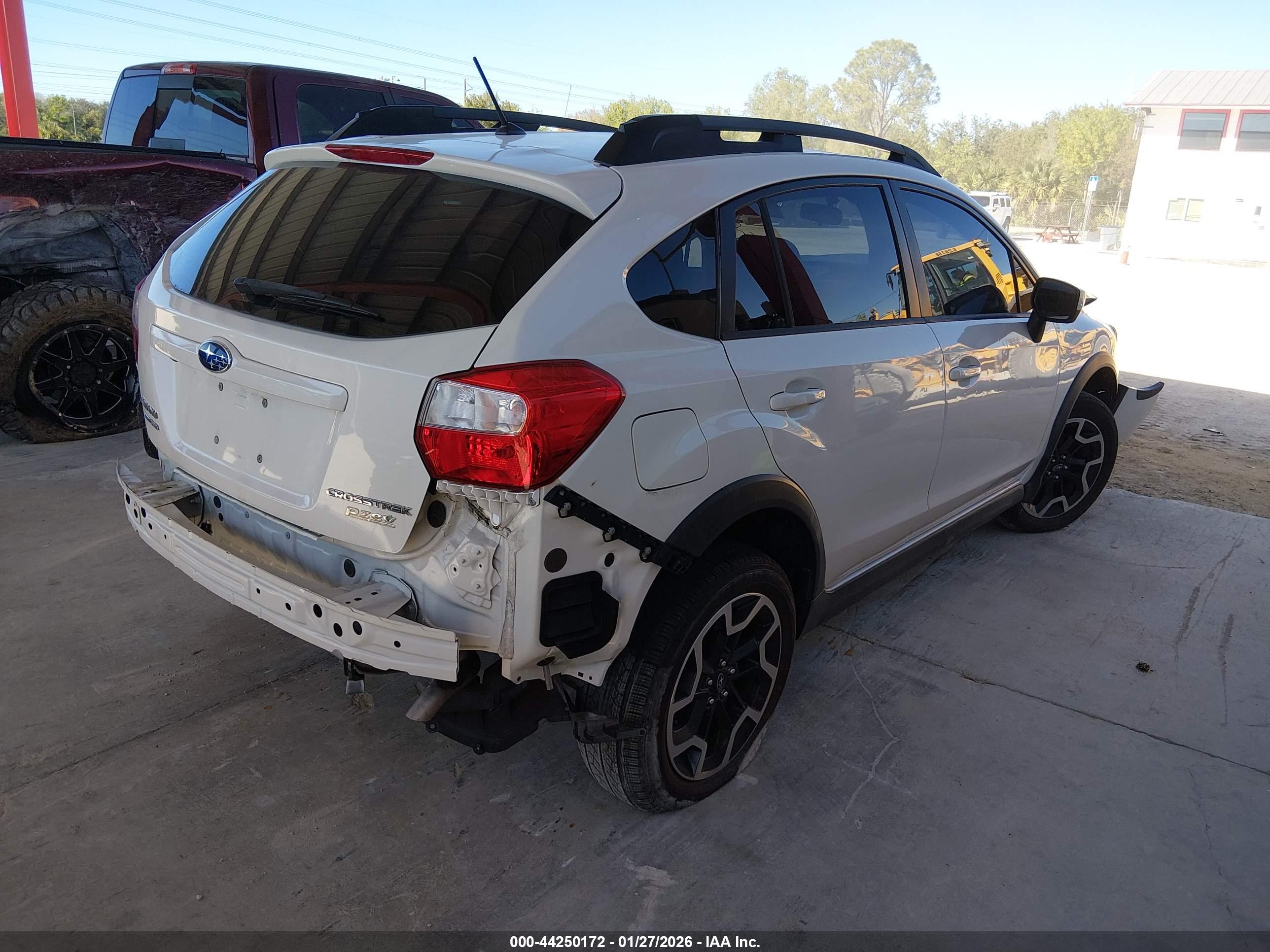 SUBARU CROSSTREK image 4
