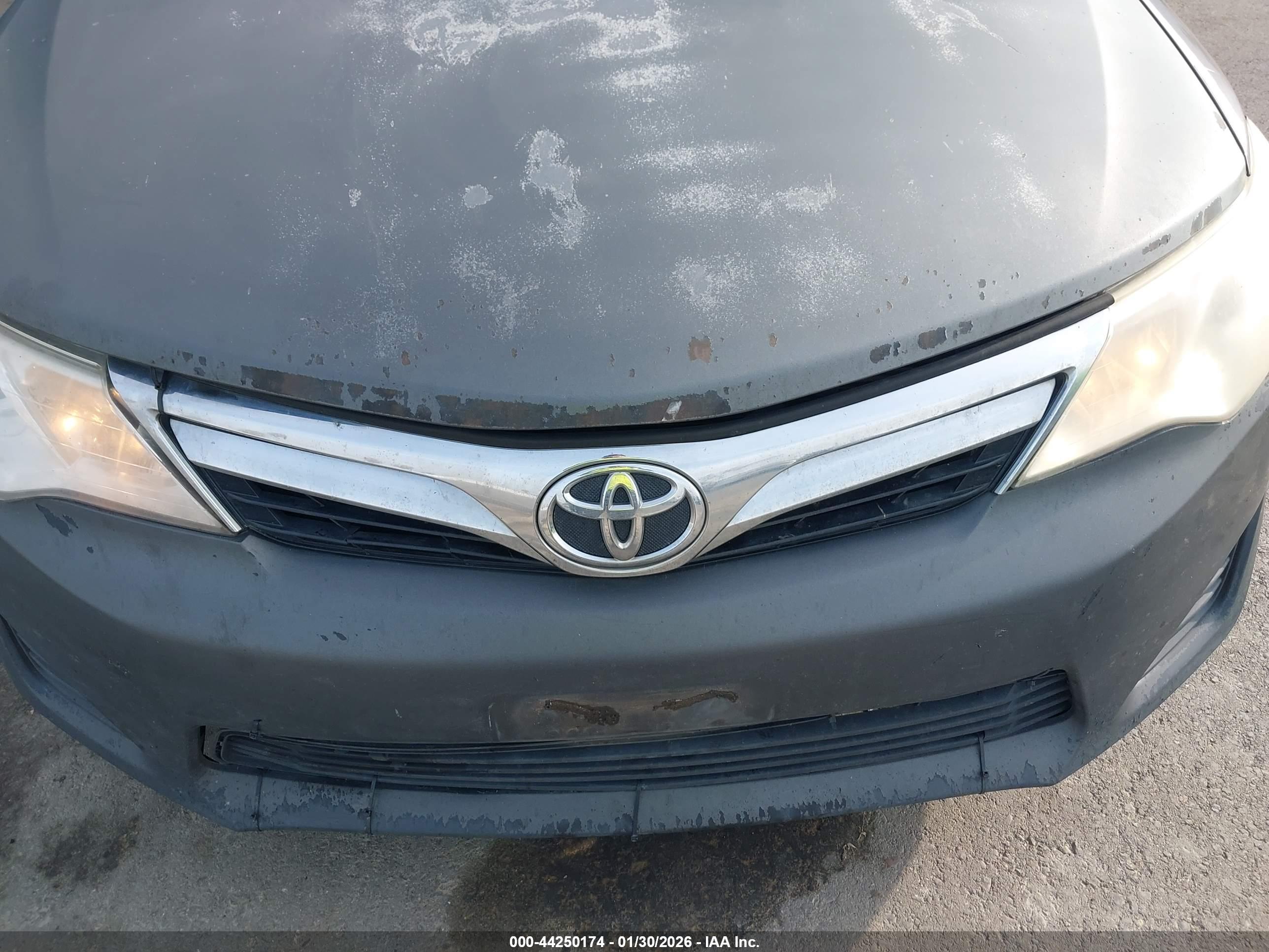 TOYOTA CAMRY image 6