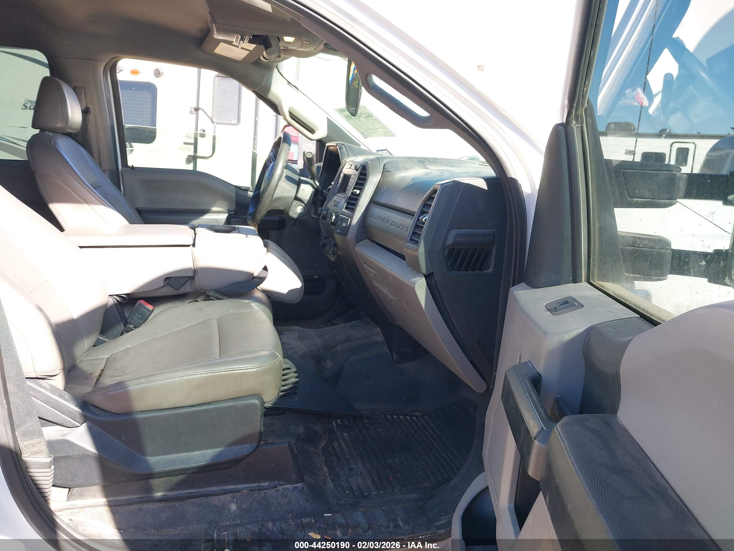 FORD F-350 image 5