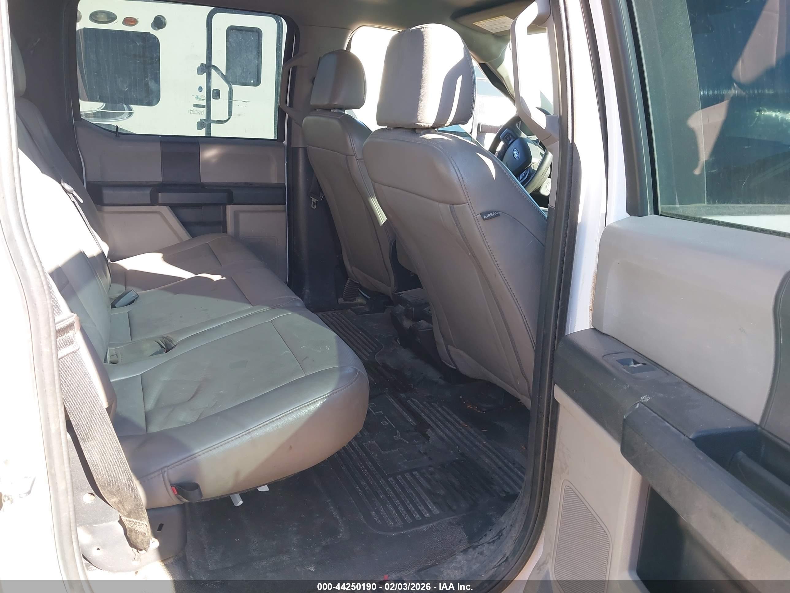FORD F-350 image 8