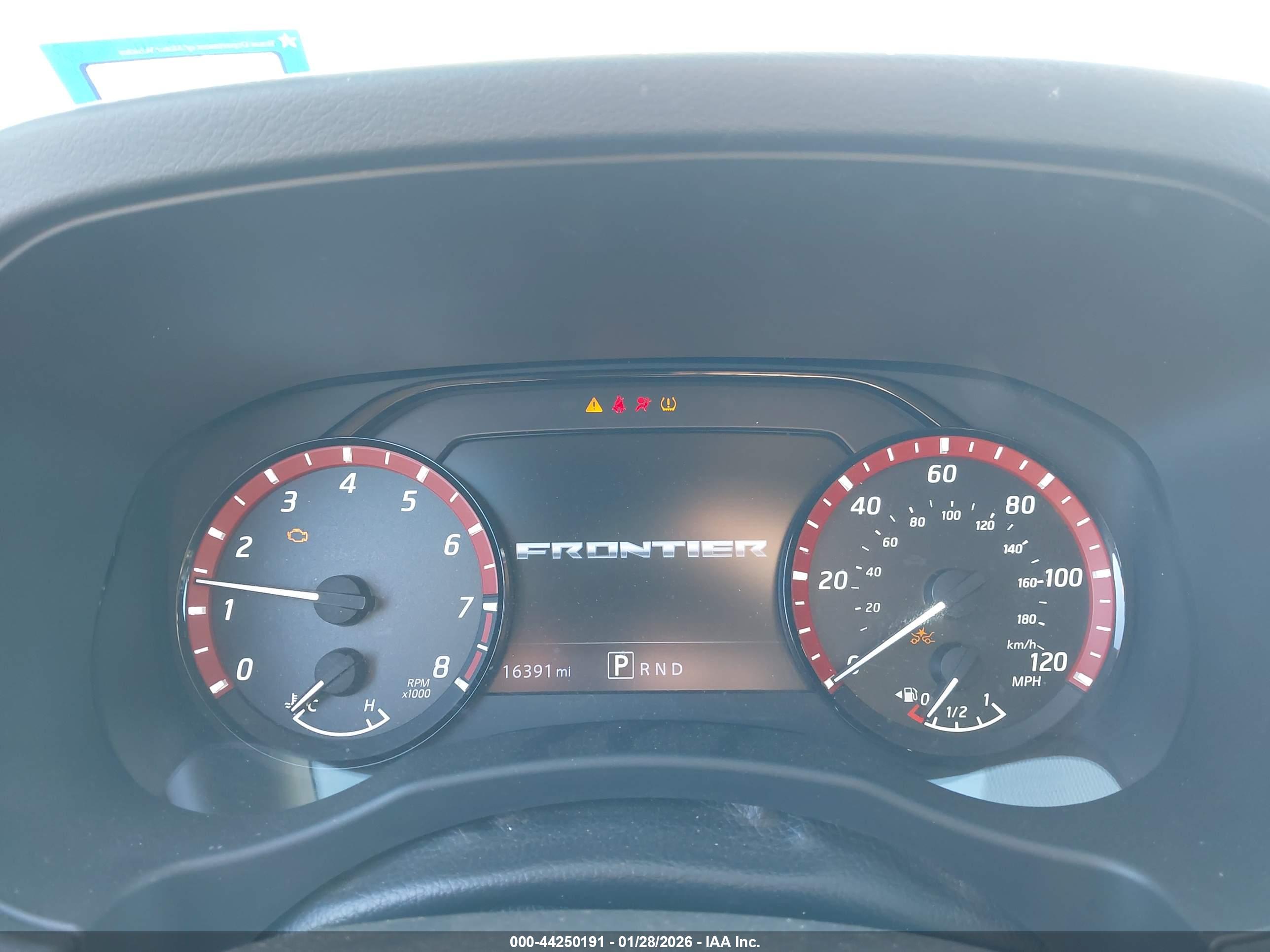NISSAN FRONTIER image 7