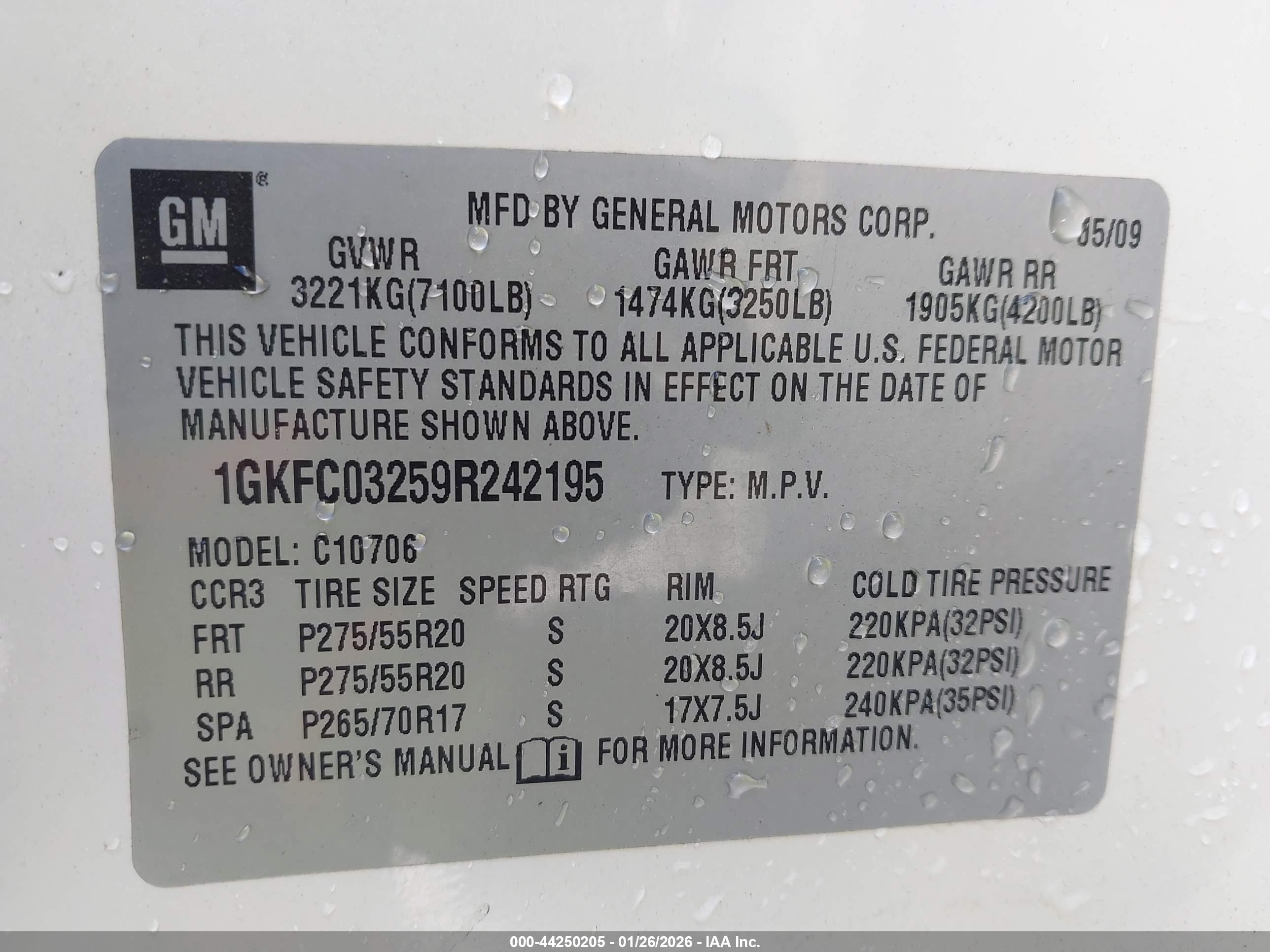 GMC YUKON image 9