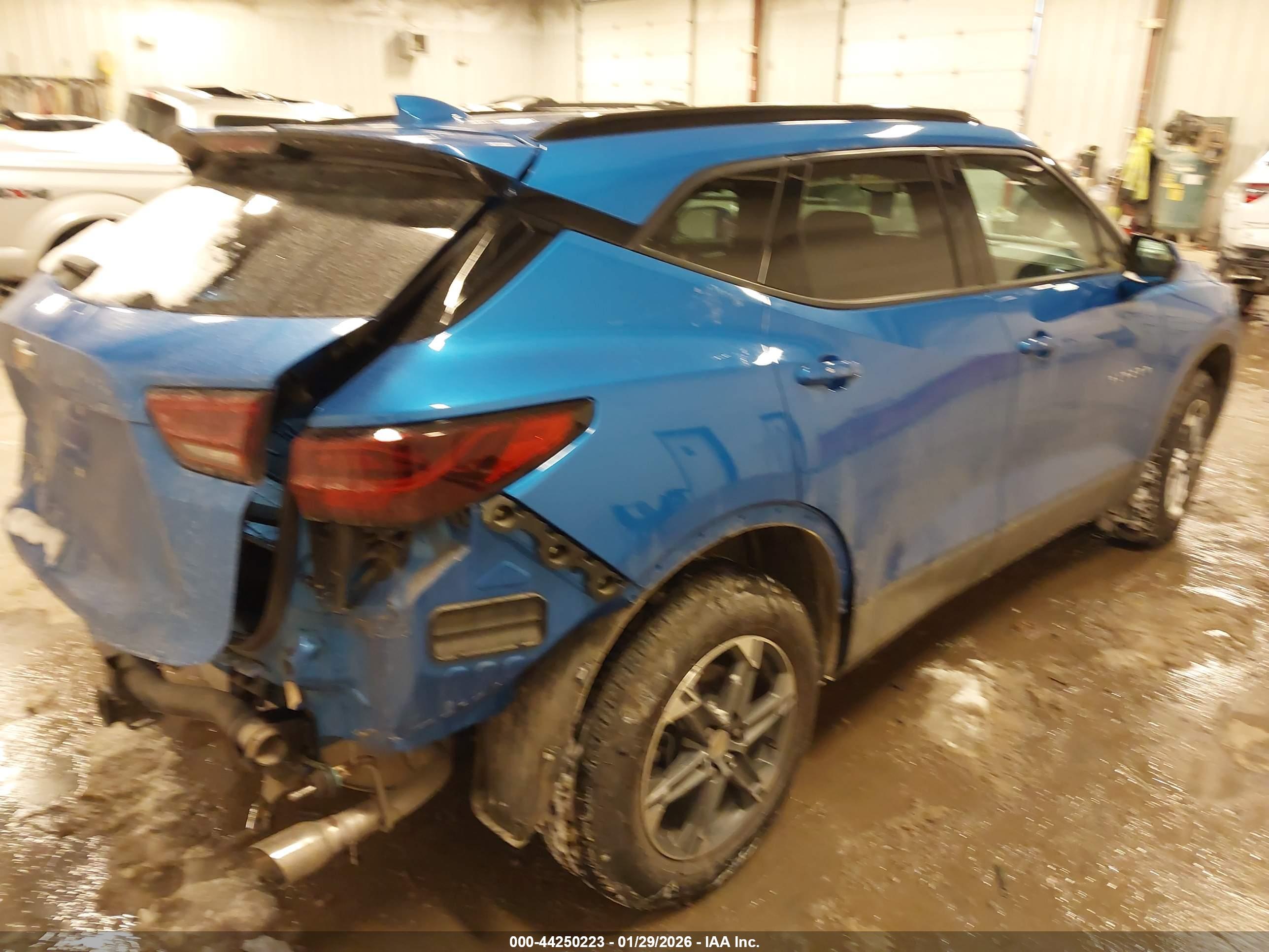 CHEVROLET BLAZER image 4