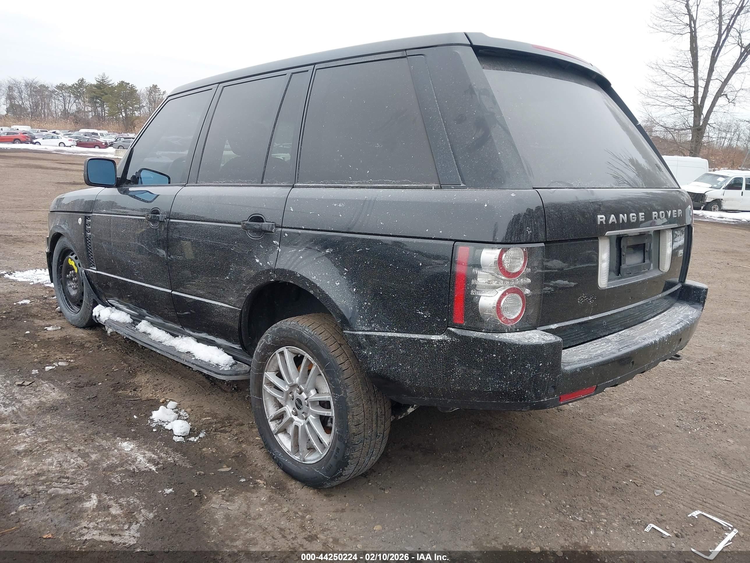 LAND ROVER image 3